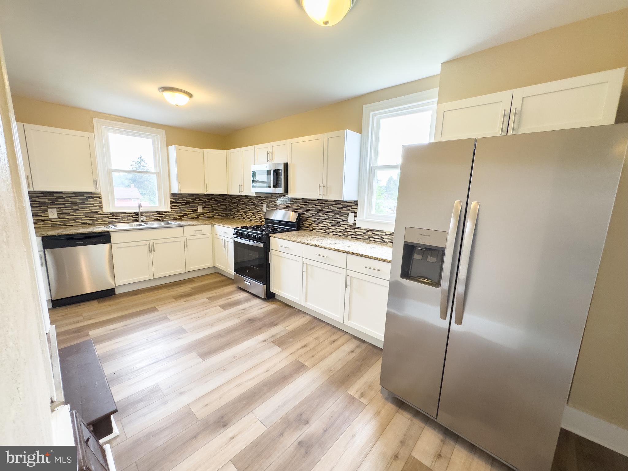 MT WOLF - Residential