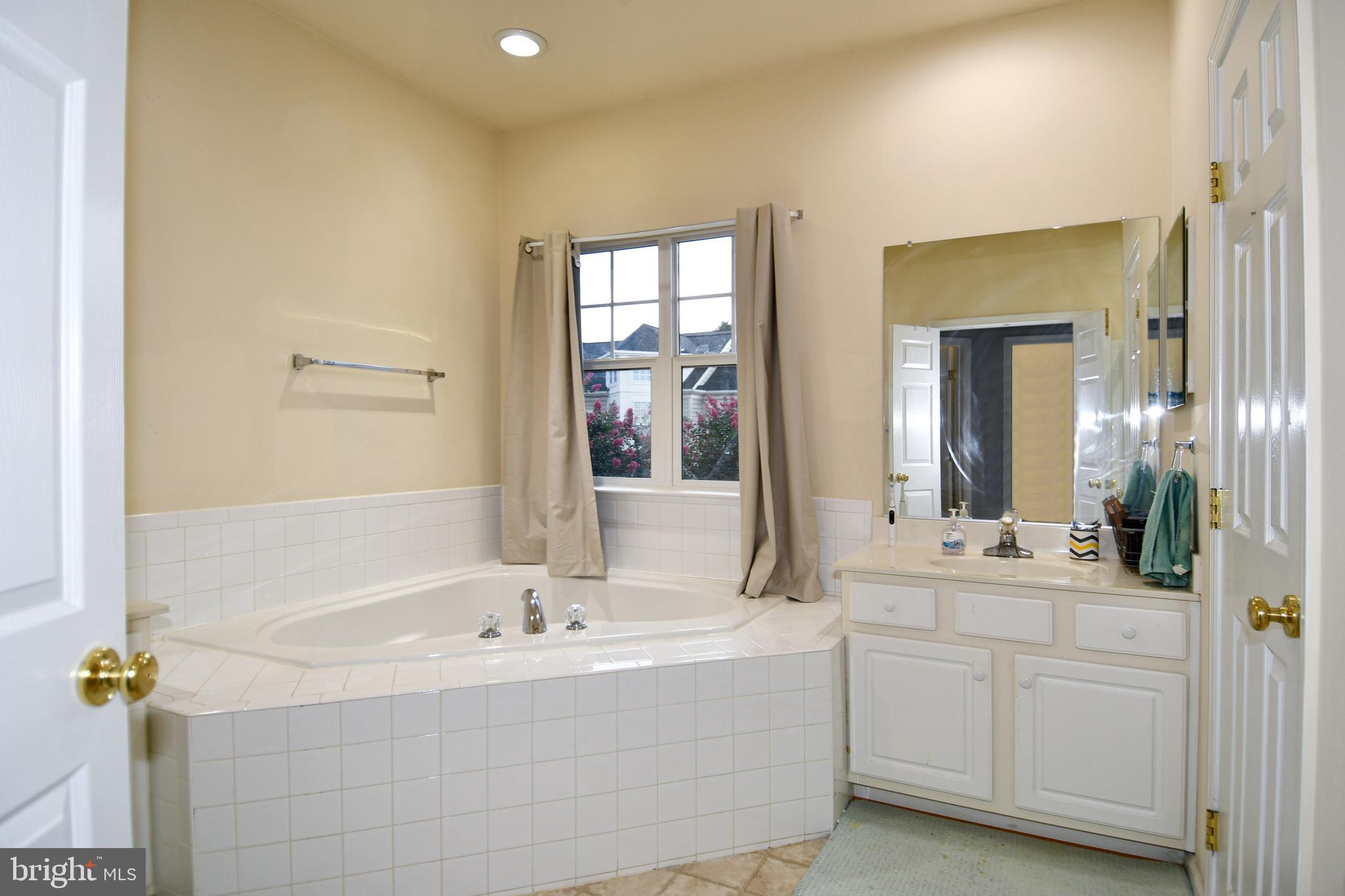 BRAEMAR - Residential Lease