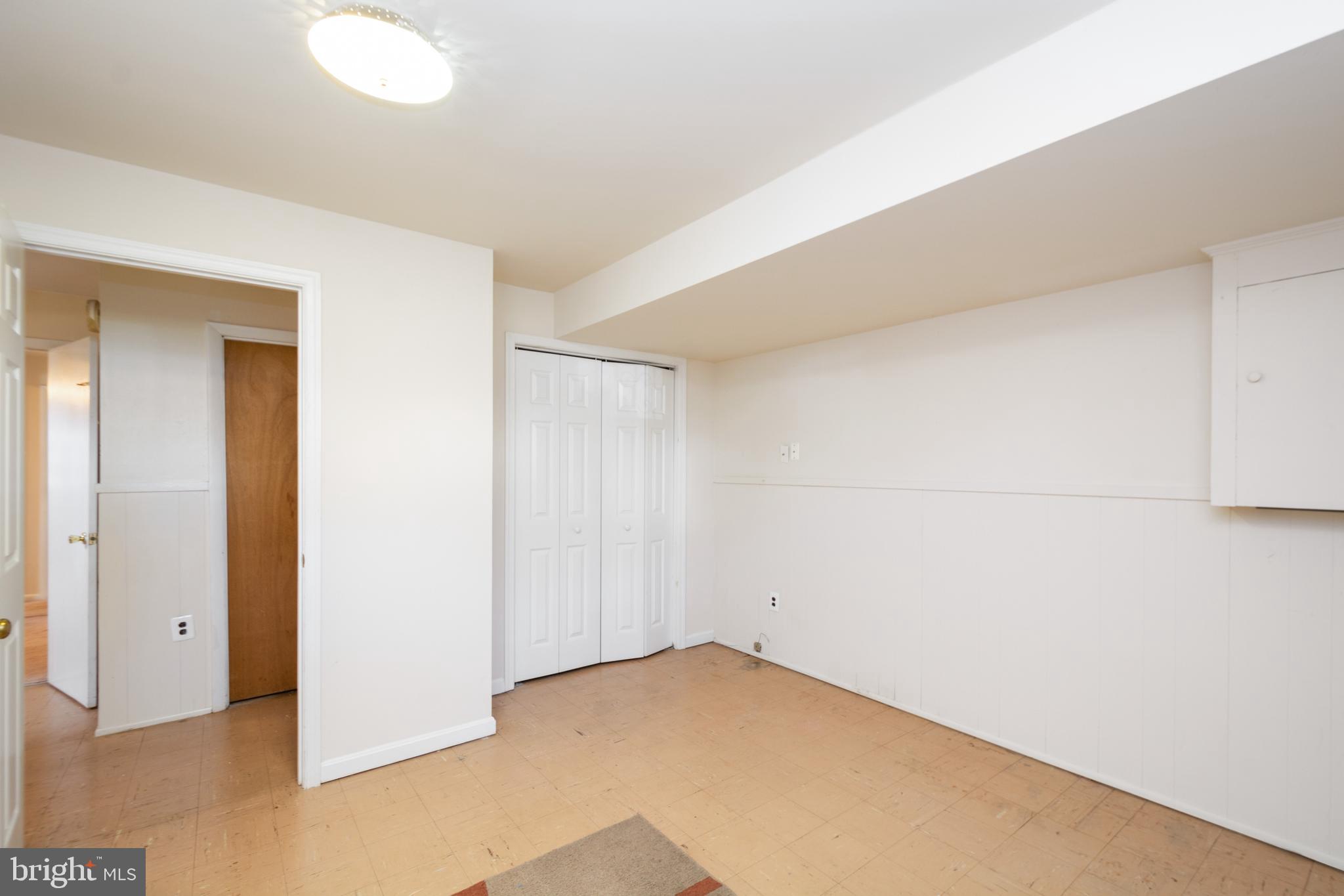 HALLS HILL - Residential