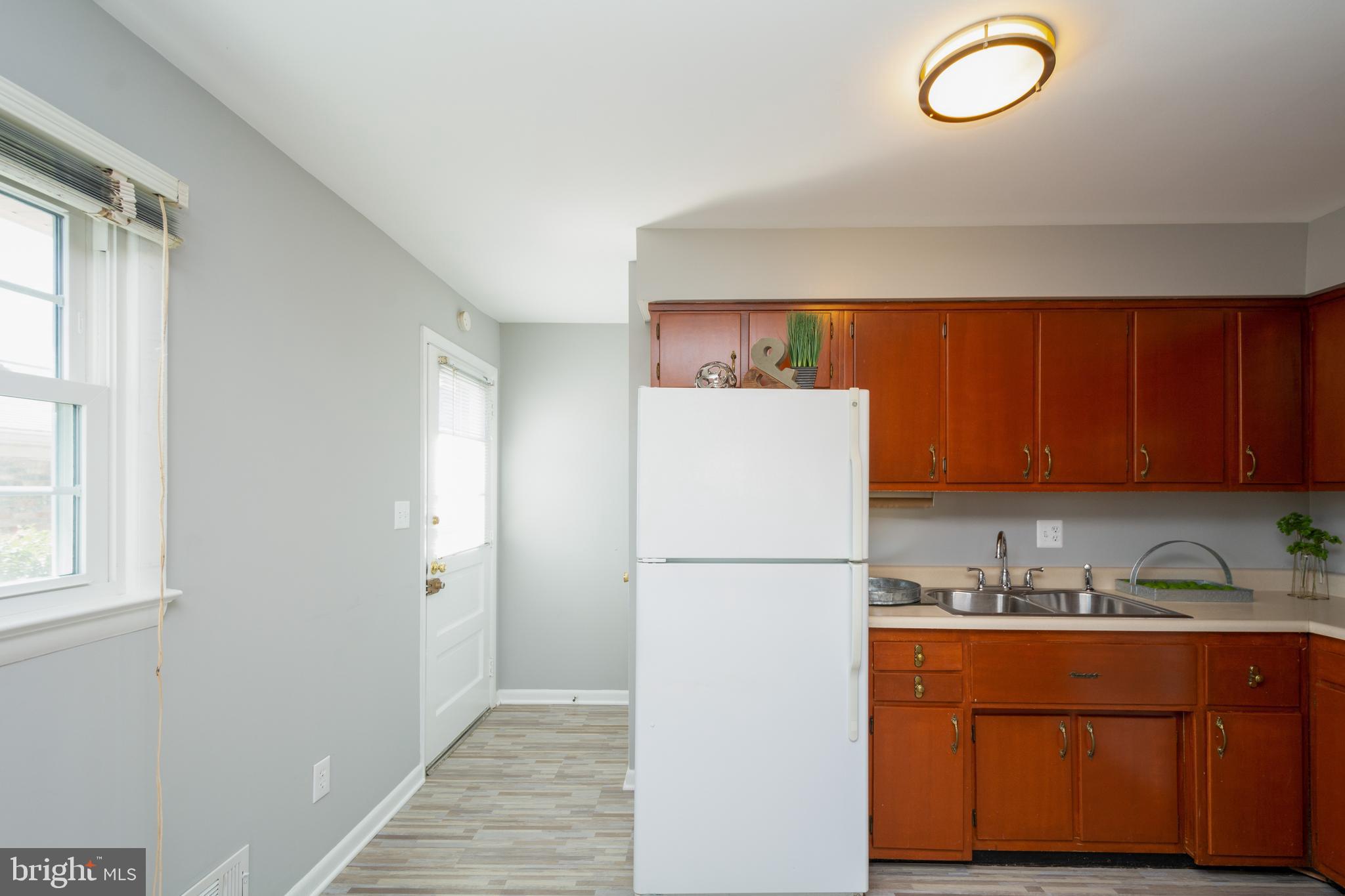 HALLS HILL - Residential