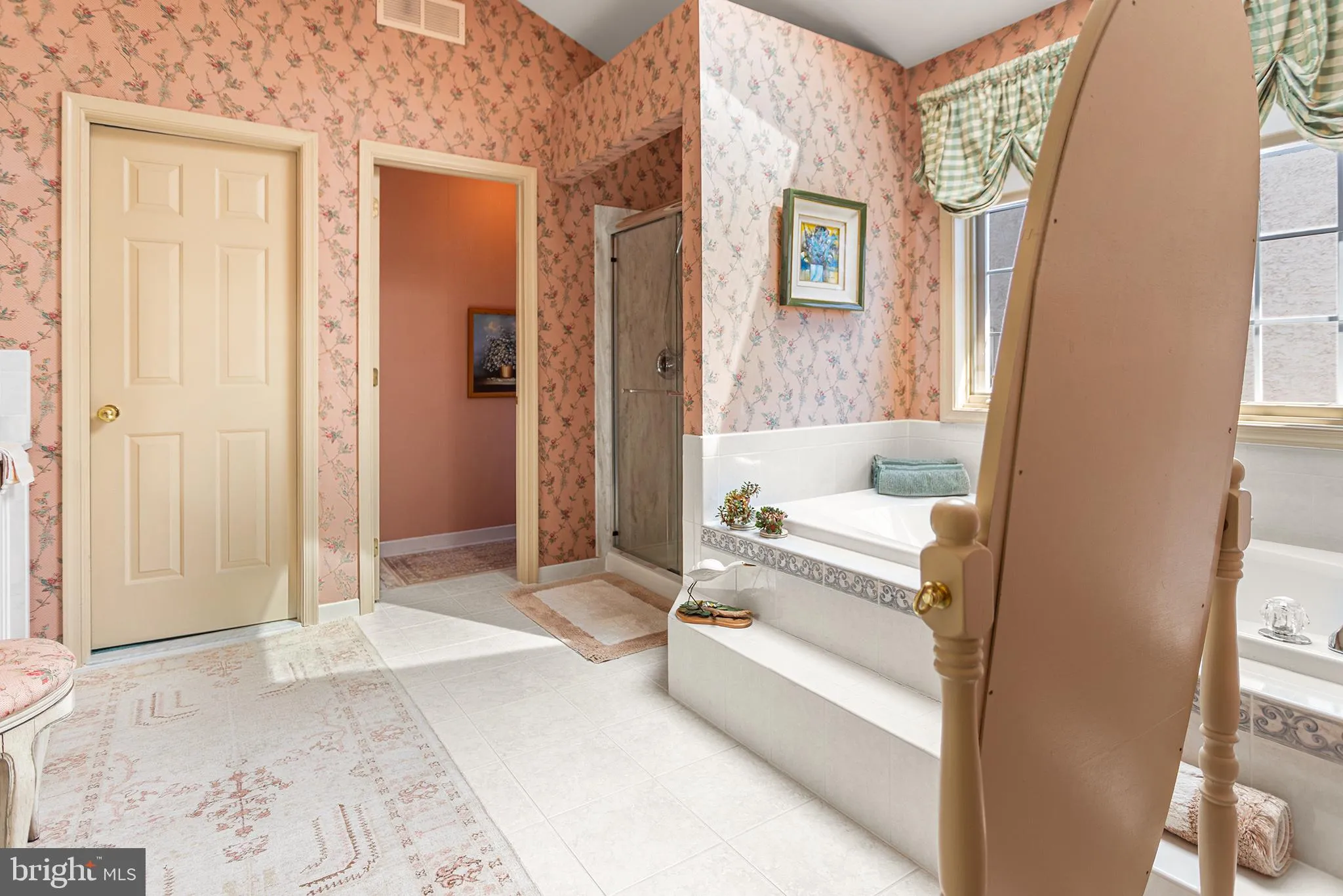 Newtown Square, Pennsylvania 19073, United States, 4 Bedrooms Bedrooms, ,4 BathroomsBathrooms,Residential,Pending,101518