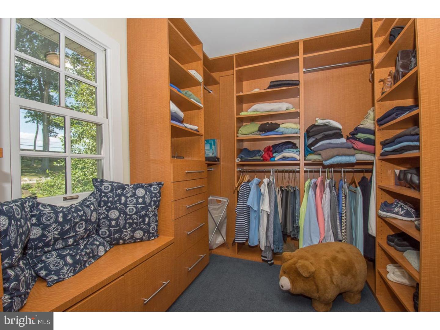 LAFAYETTE HILL - Residential