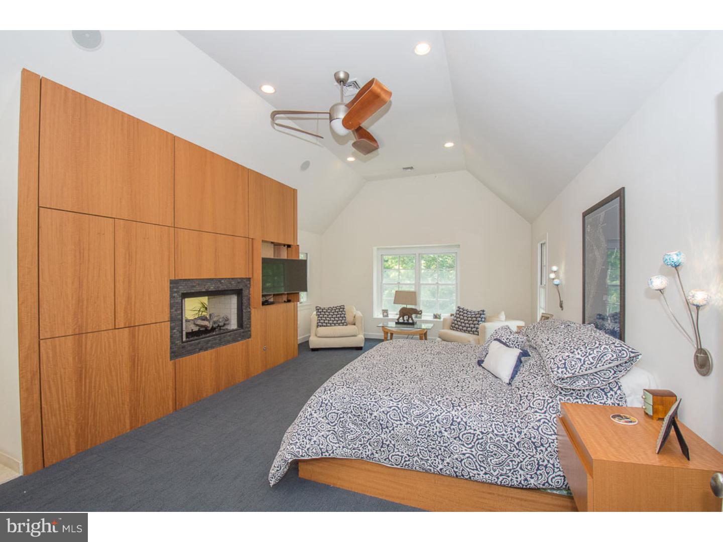 LAFAYETTE HILL - Residential