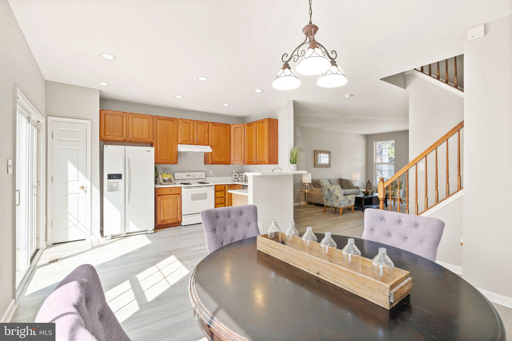 ASHBURN VILLAGE - Residential