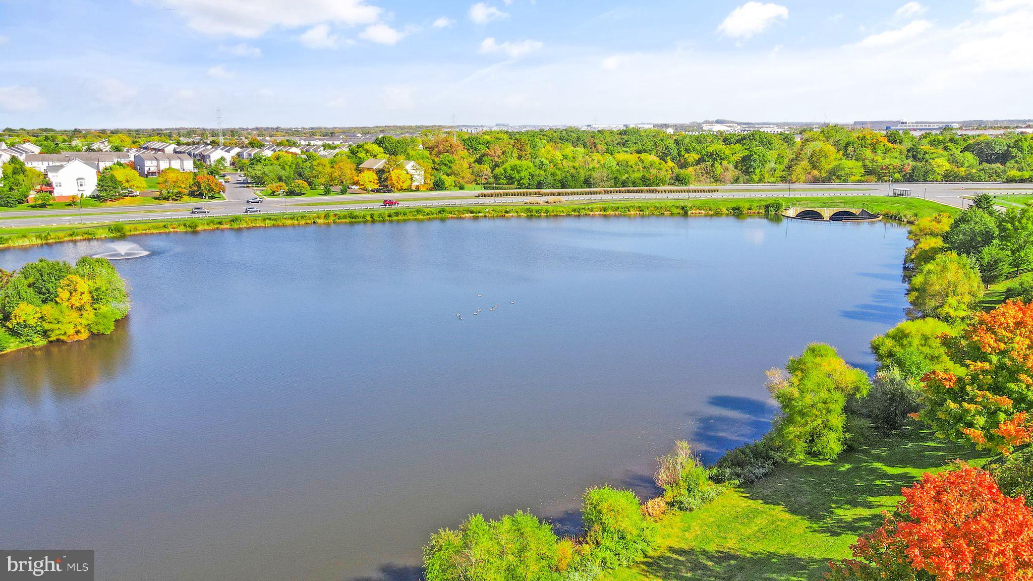 ASHBURN VILLAGE - Residential