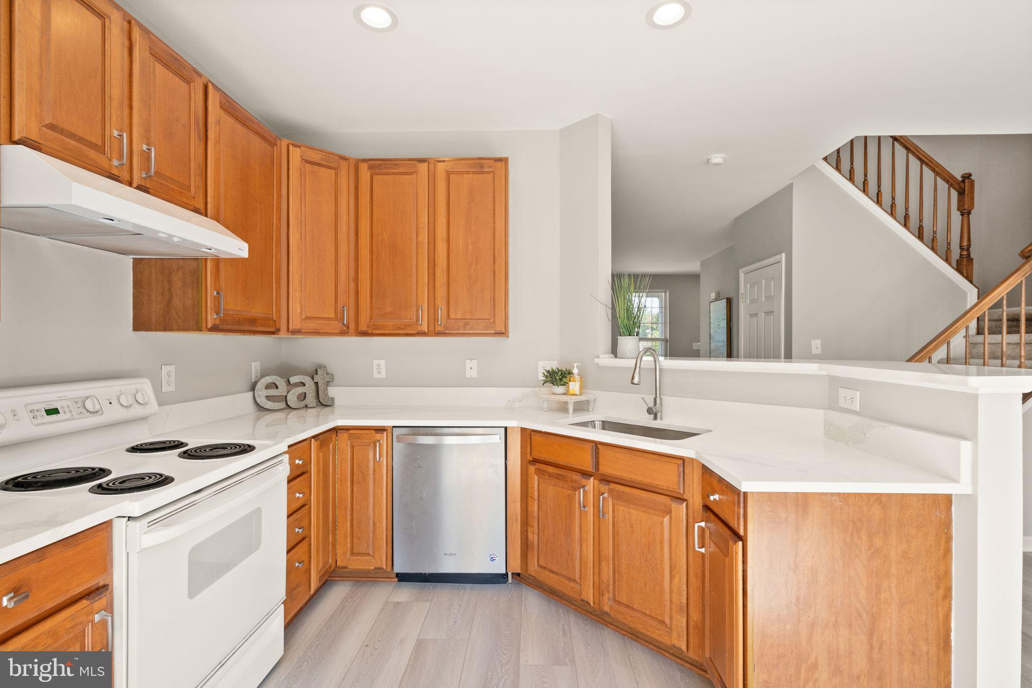 ASHBURN VILLAGE - Residential