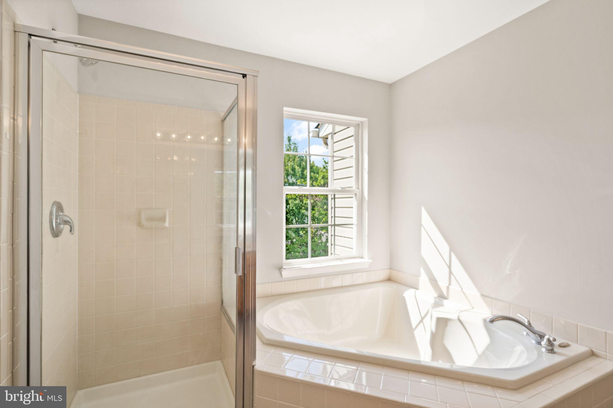 ASHBURN VILLAGE - Residential