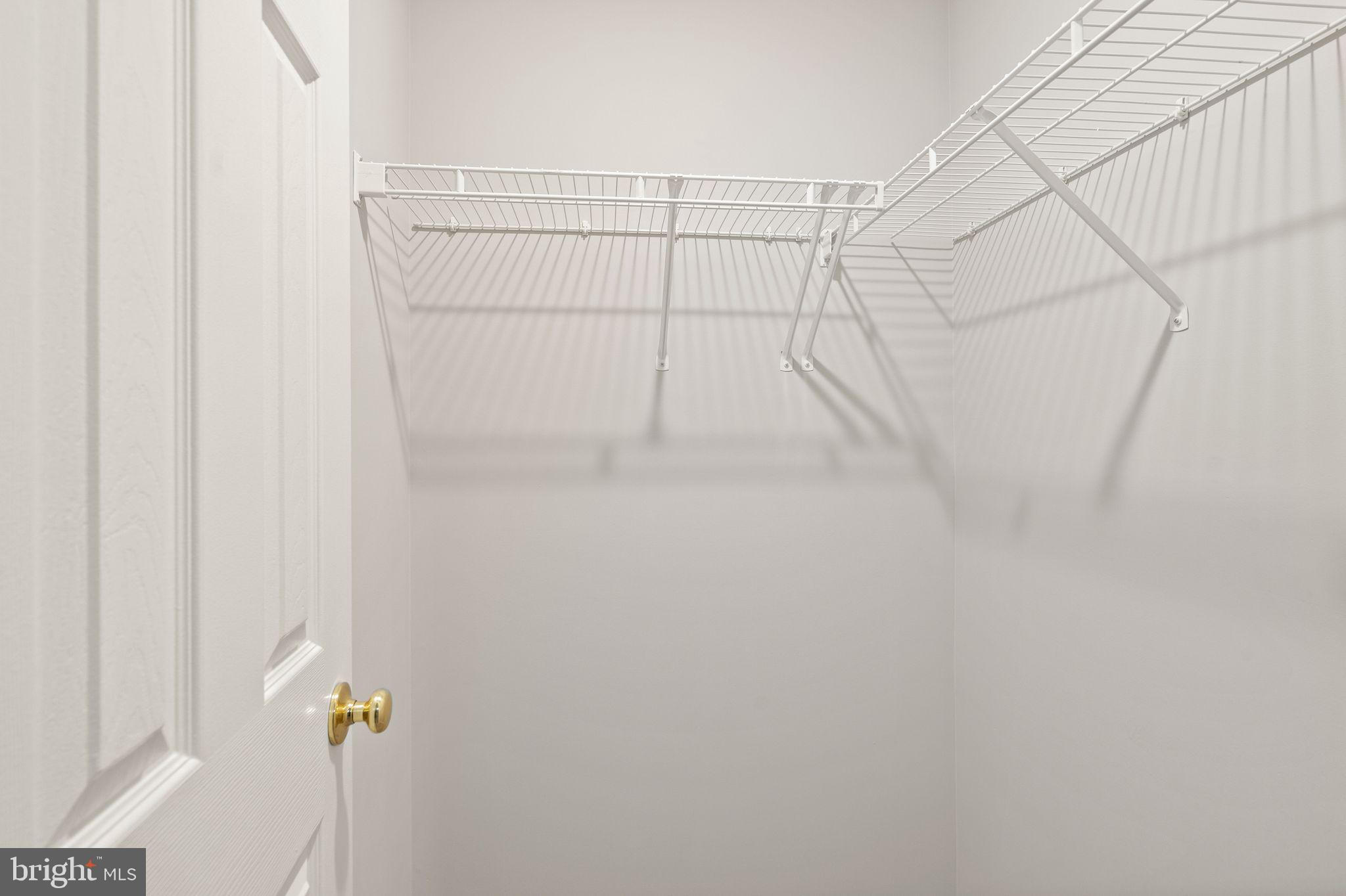 ASHBURN VILLAGE - Residential