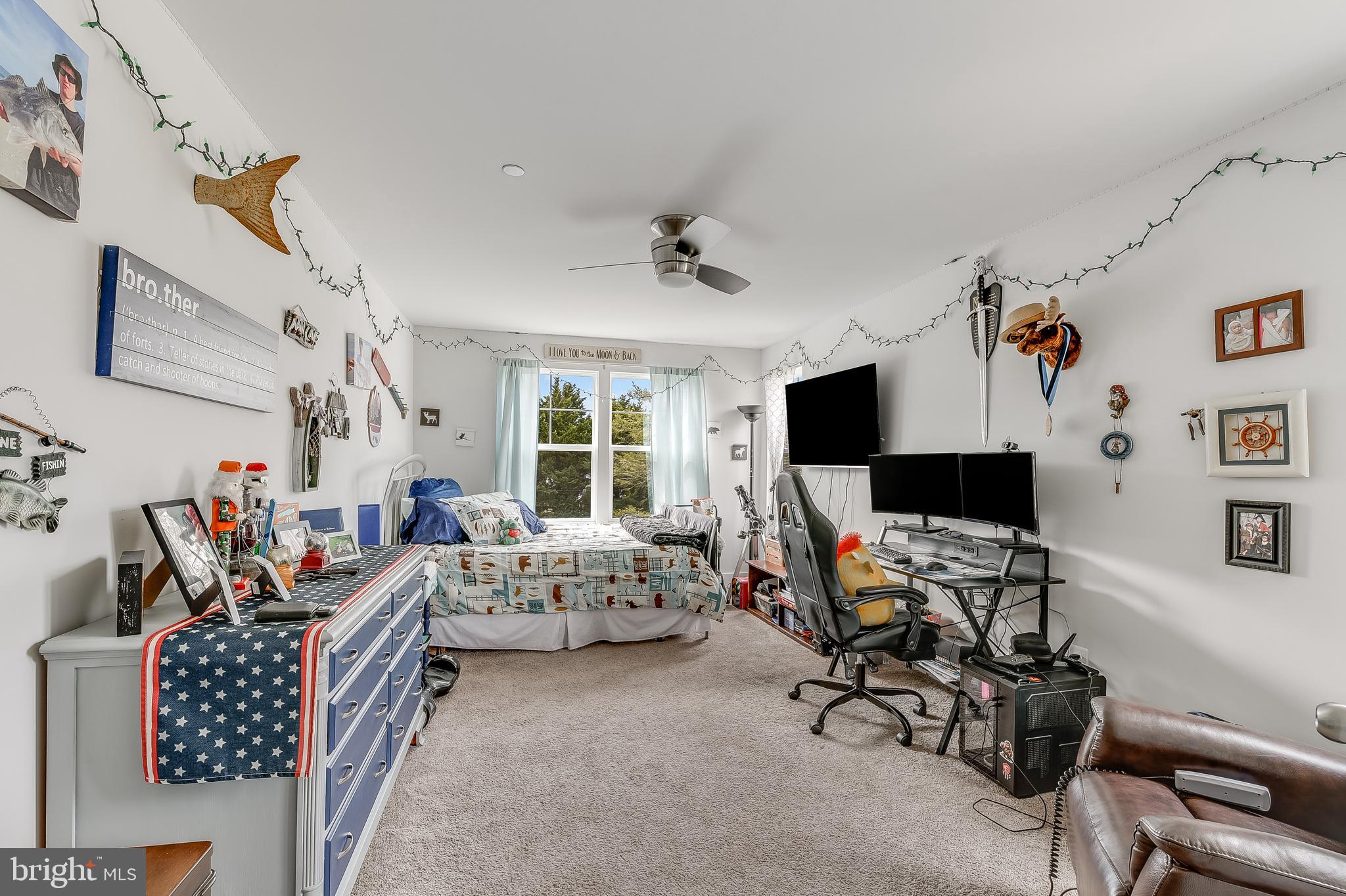 HAMILTON RESERVE - Residential