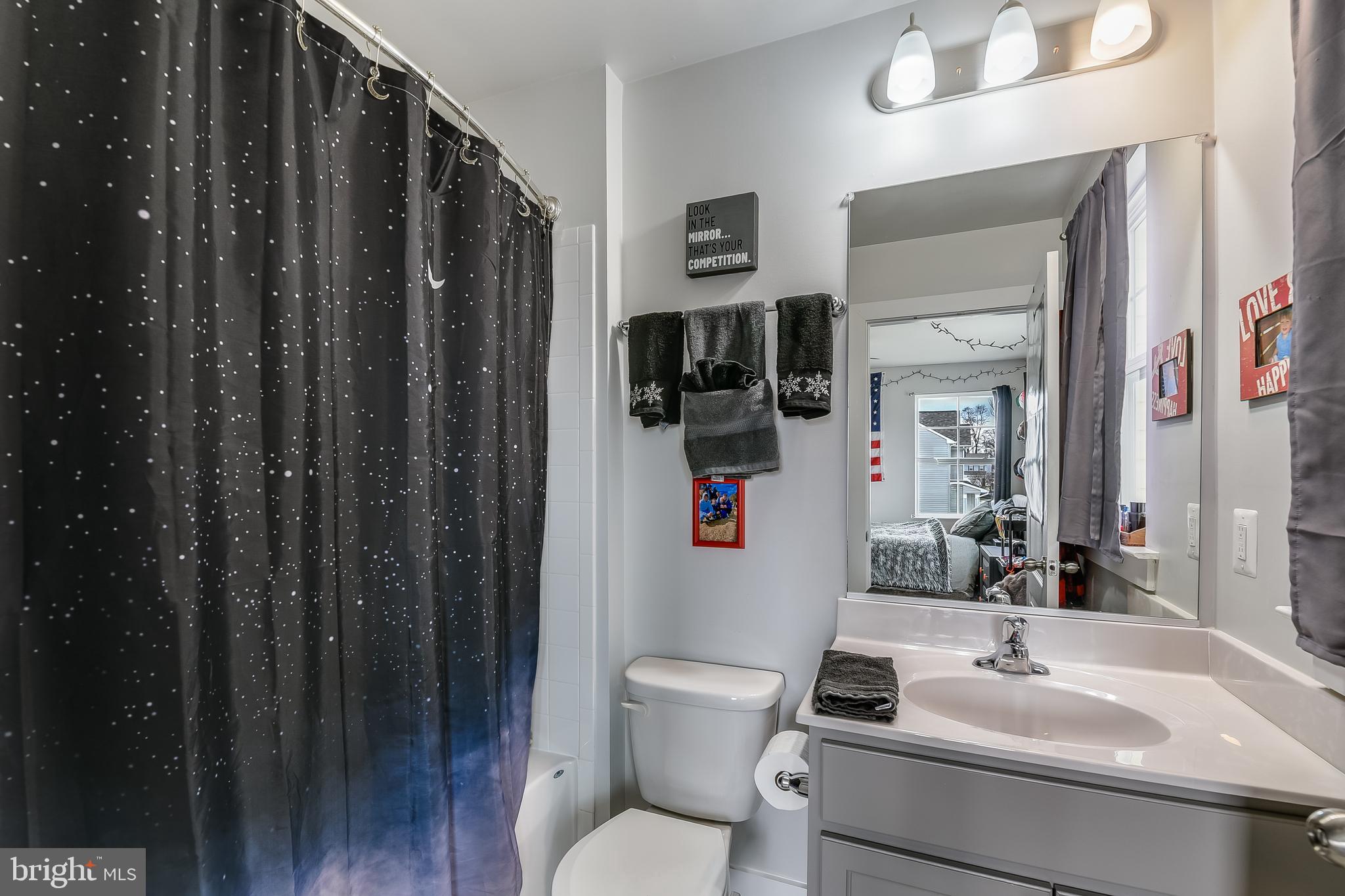 HAMILTON RESERVE - Residential