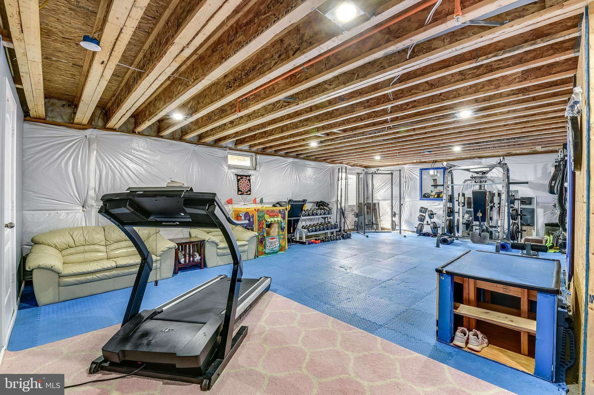 HAMILTON RESERVE - Residential