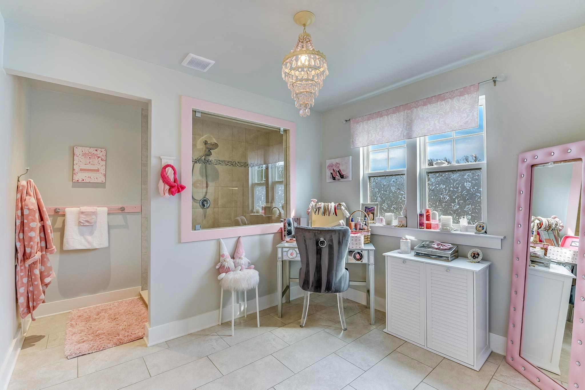 HAMILTON RESERVE - Residential