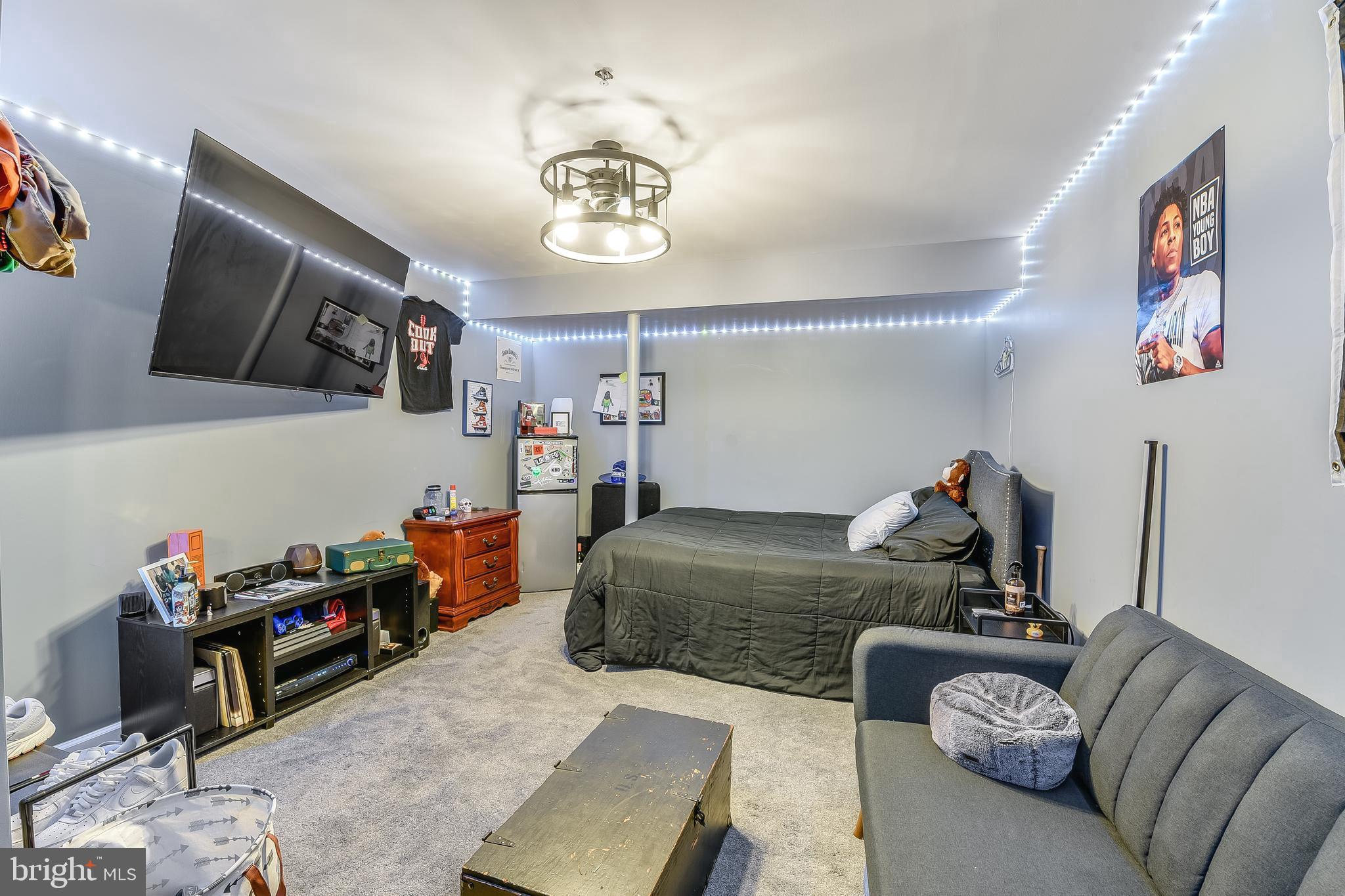 HAMILTON RESERVE - Residential