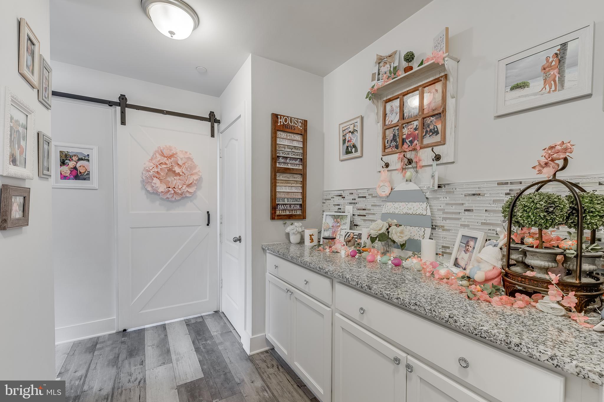 HAMILTON RESERVE - Residential