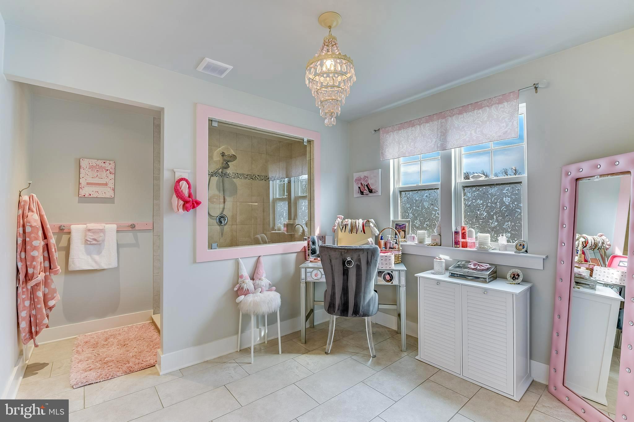 HAMILTON RESERVE - Residential