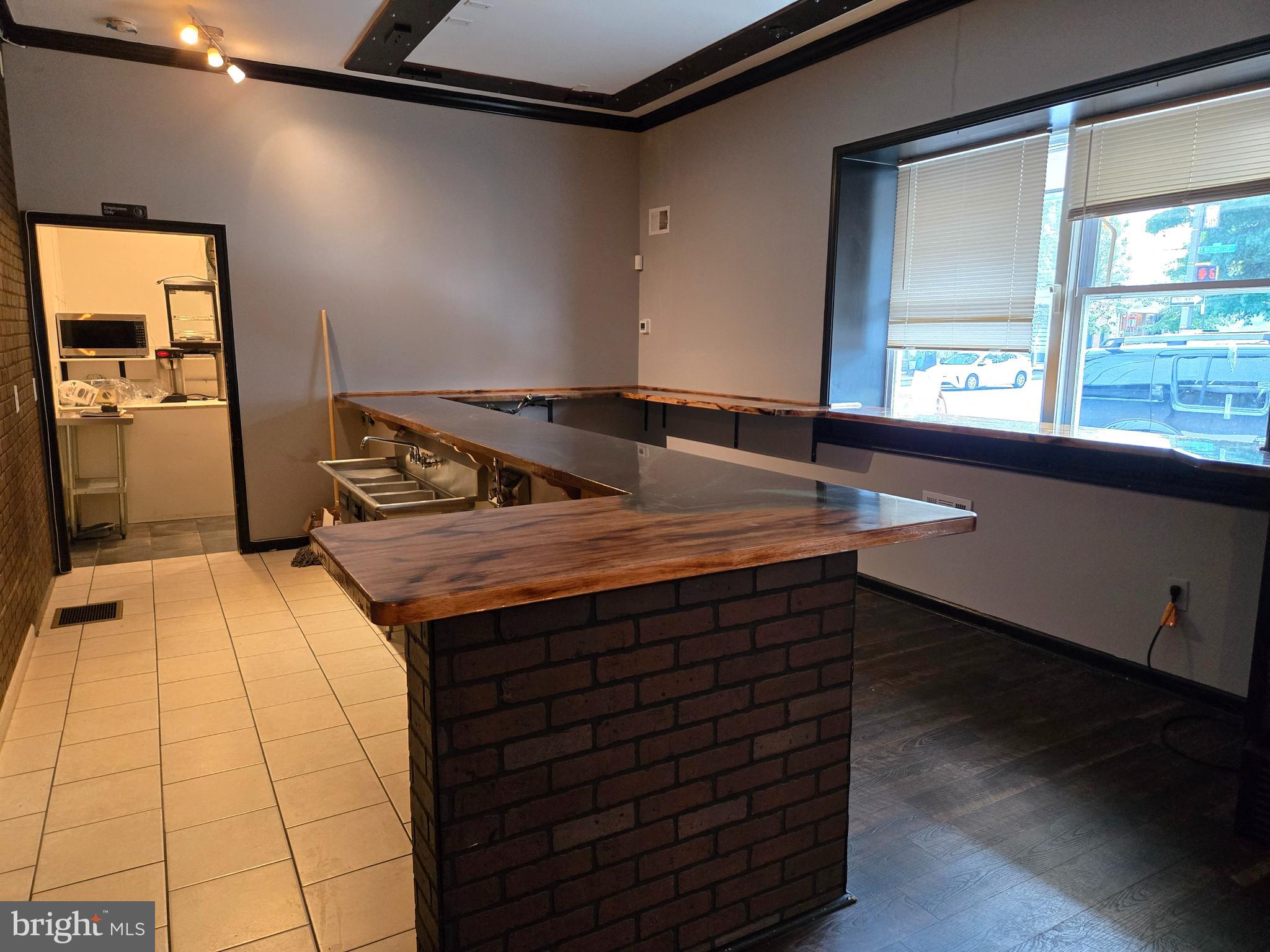 FELLS POINT HISTORIC DISTRICT - Commercial Lease