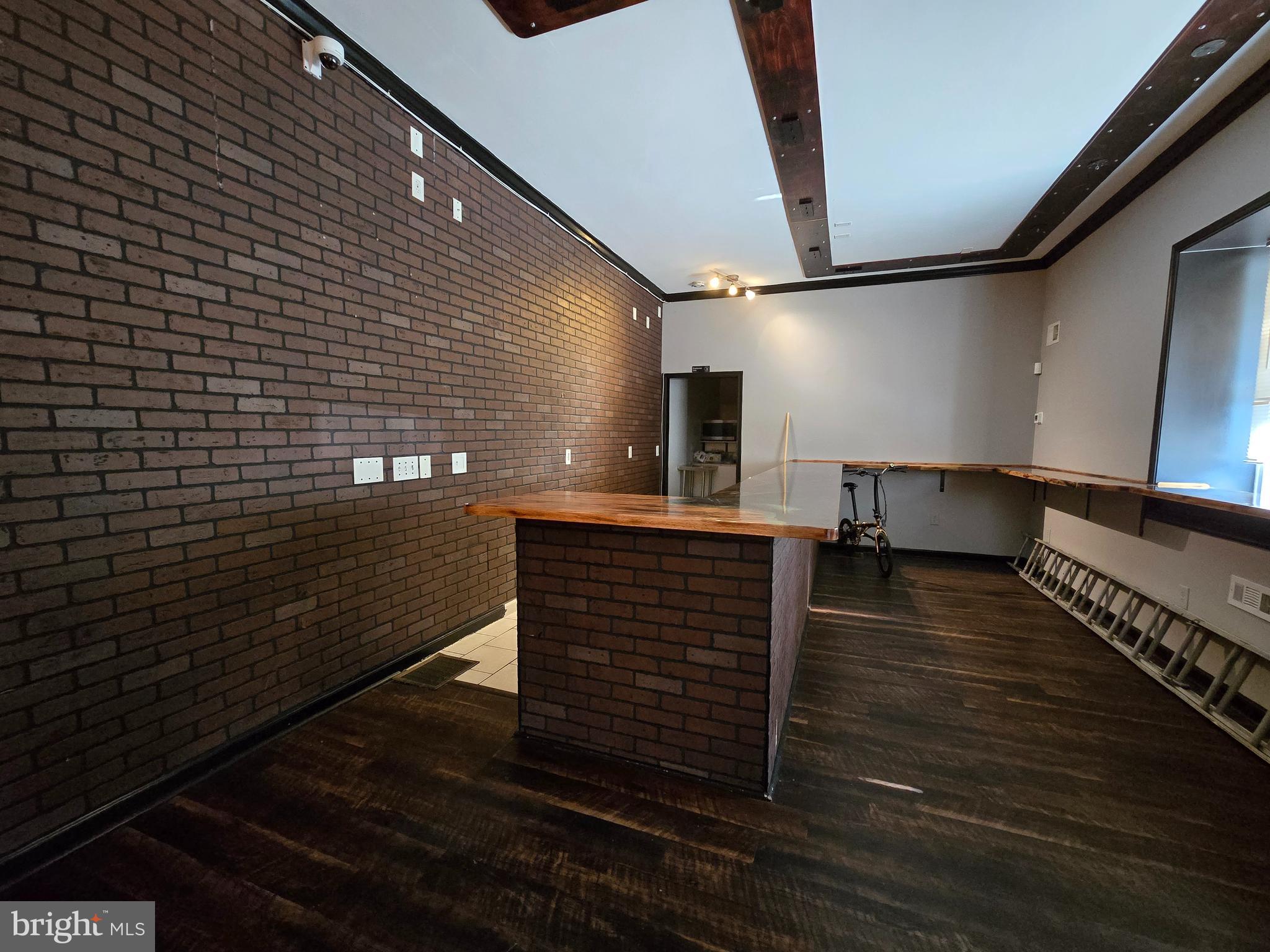 FELLS POINT HISTORIC DISTRICT - Commercial Lease