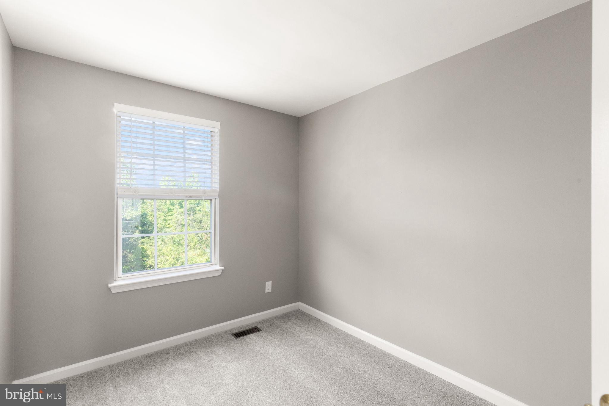 BRISTOL FOREST - Residential