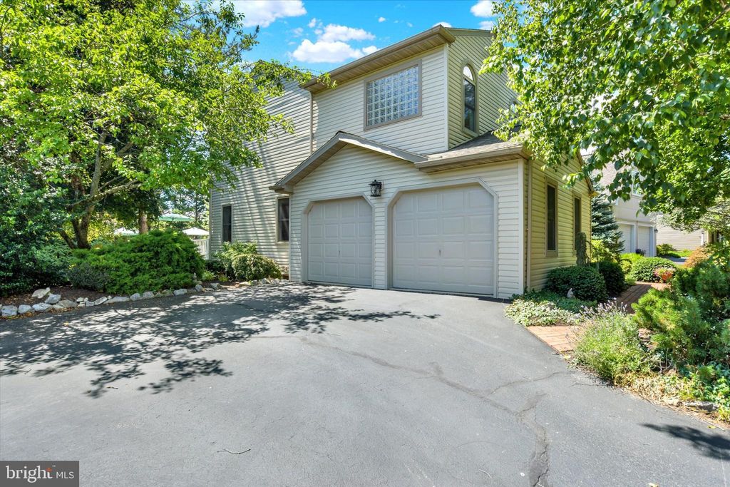 Photo of 265 S Homestead Drive, LANDISVILLE, PA 17538 (MLS # PALA2090876)