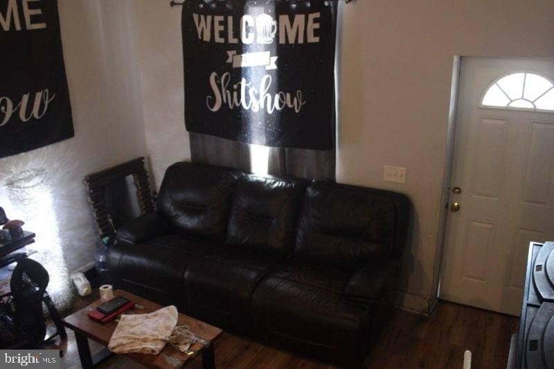 PHILADELPHIA (WEST) - Residential