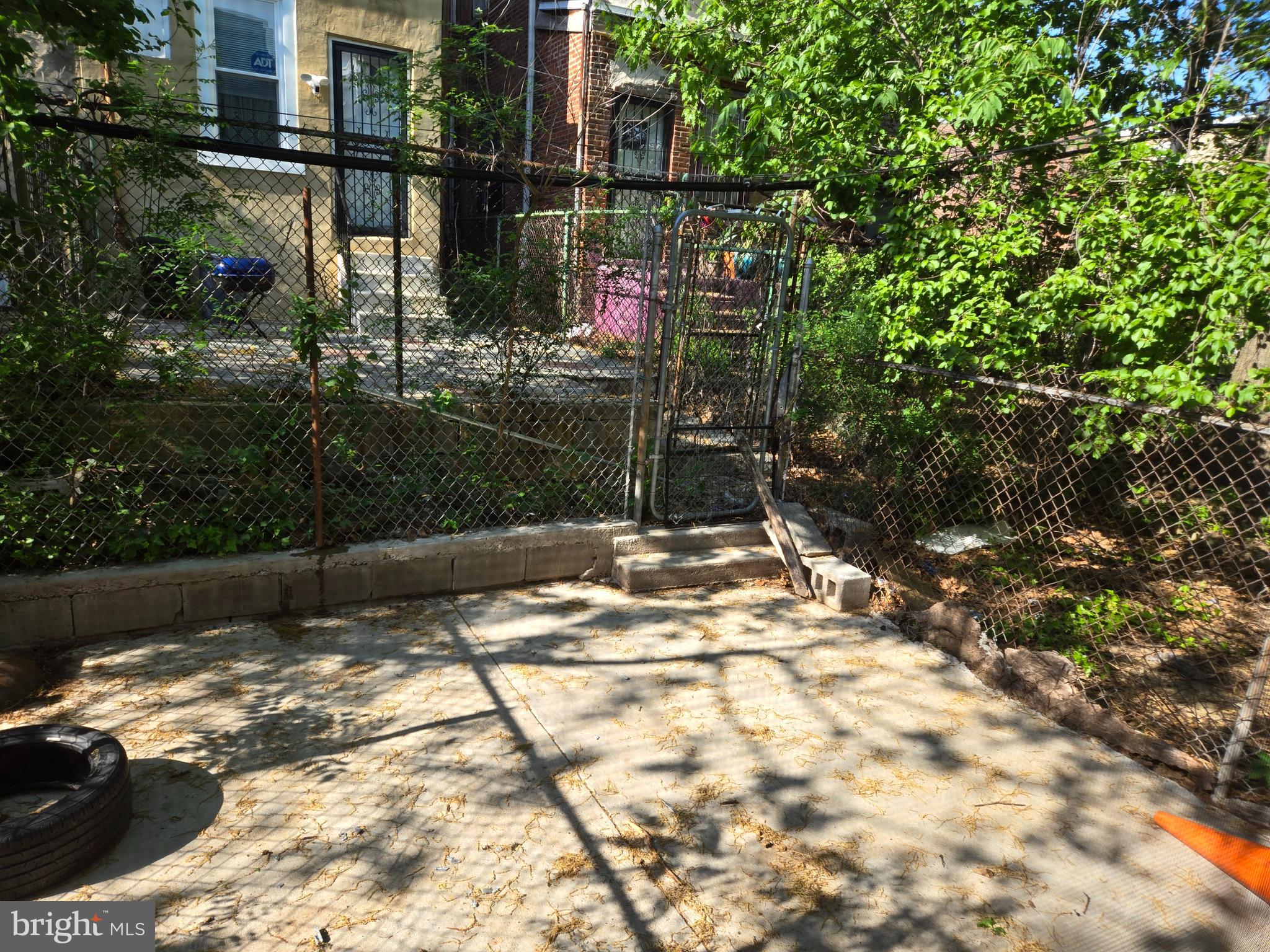 PHILADELPHIA (WEST) - Residential