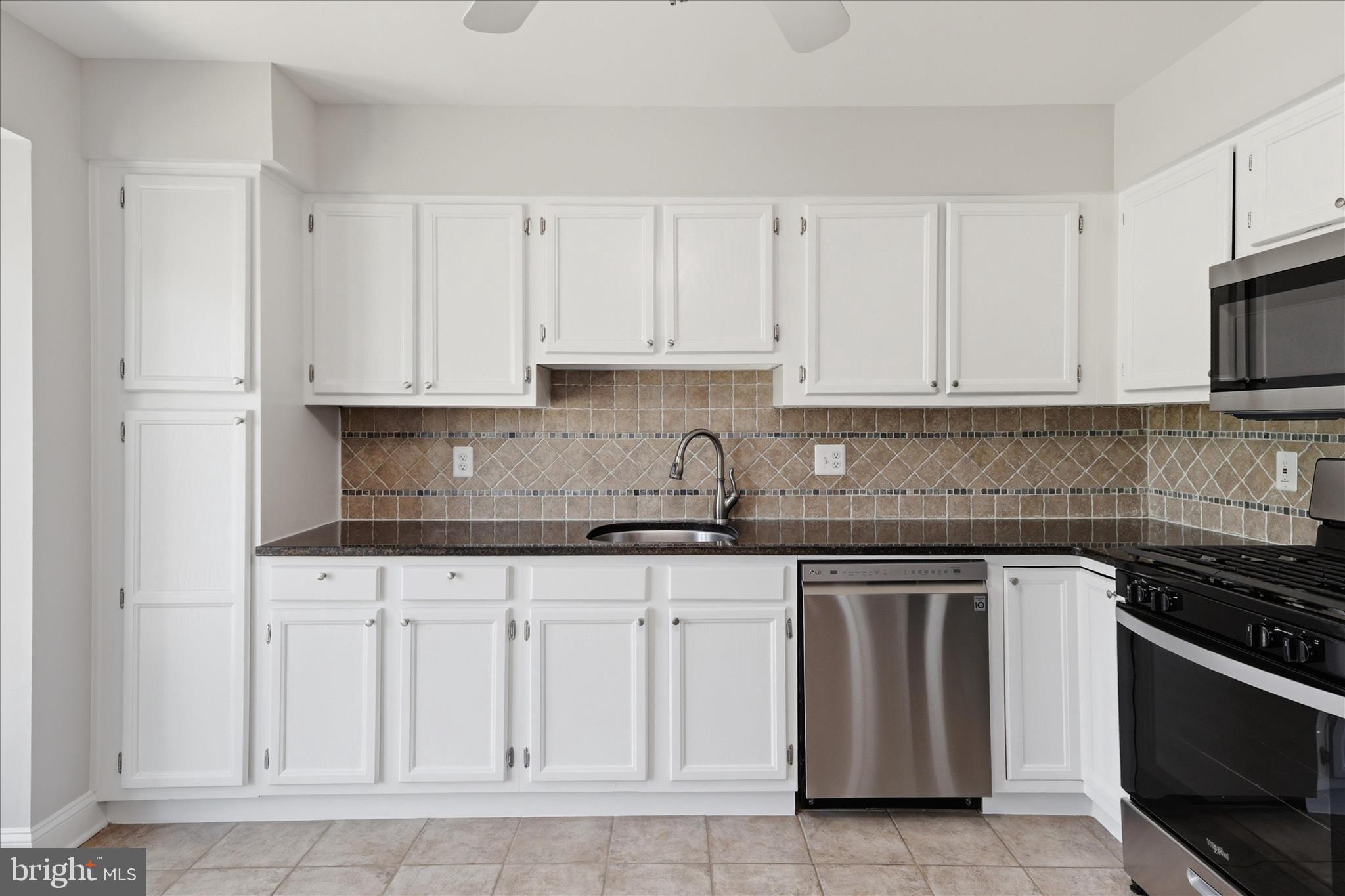 FOX CREEK - Residential