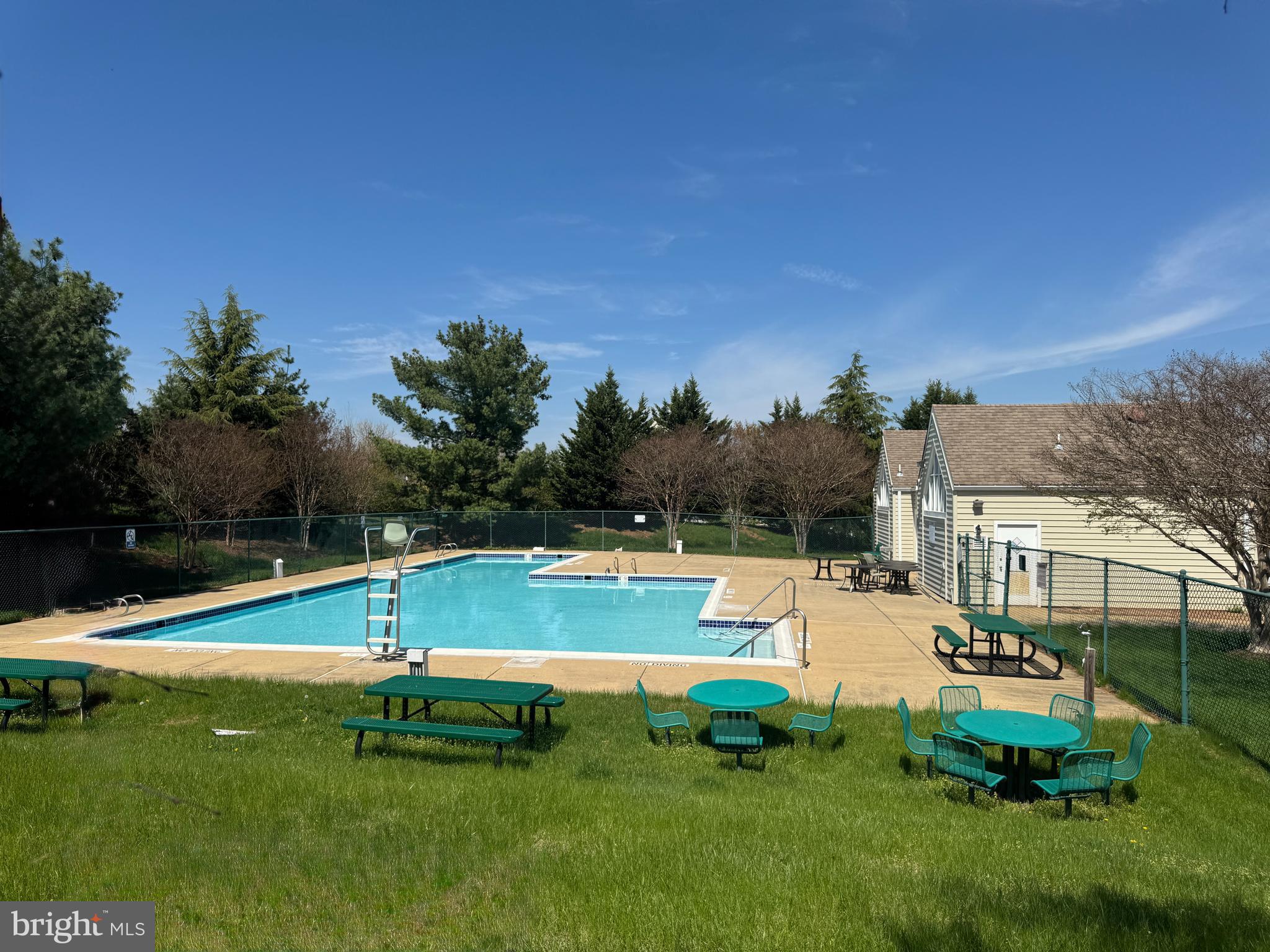 FOX CREEK - Residential