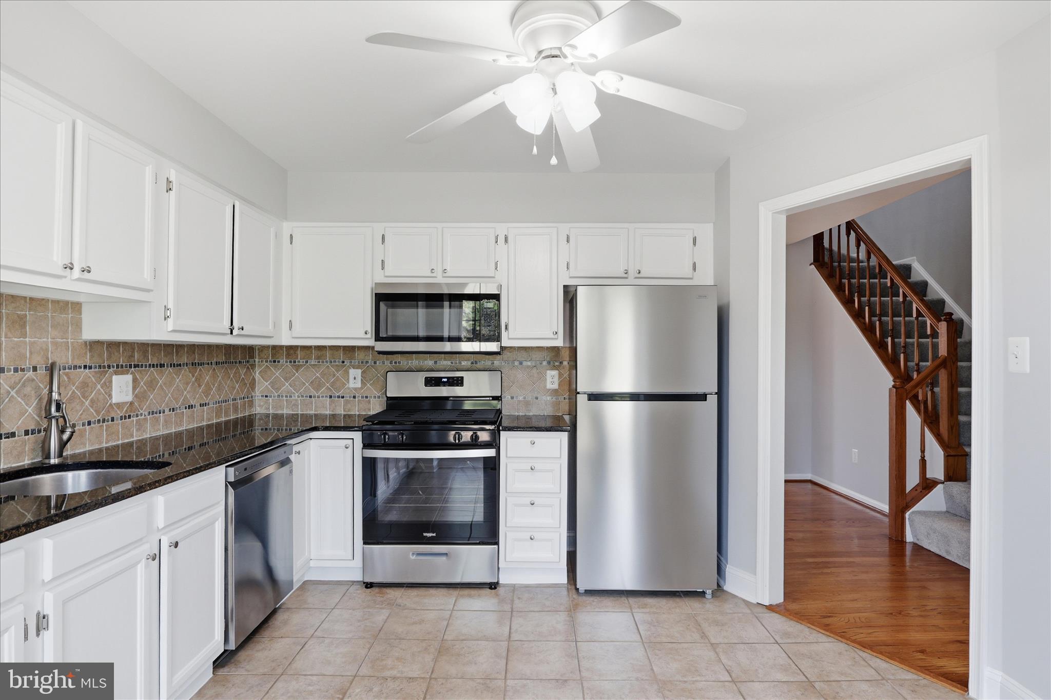 FOX CREEK - Residential