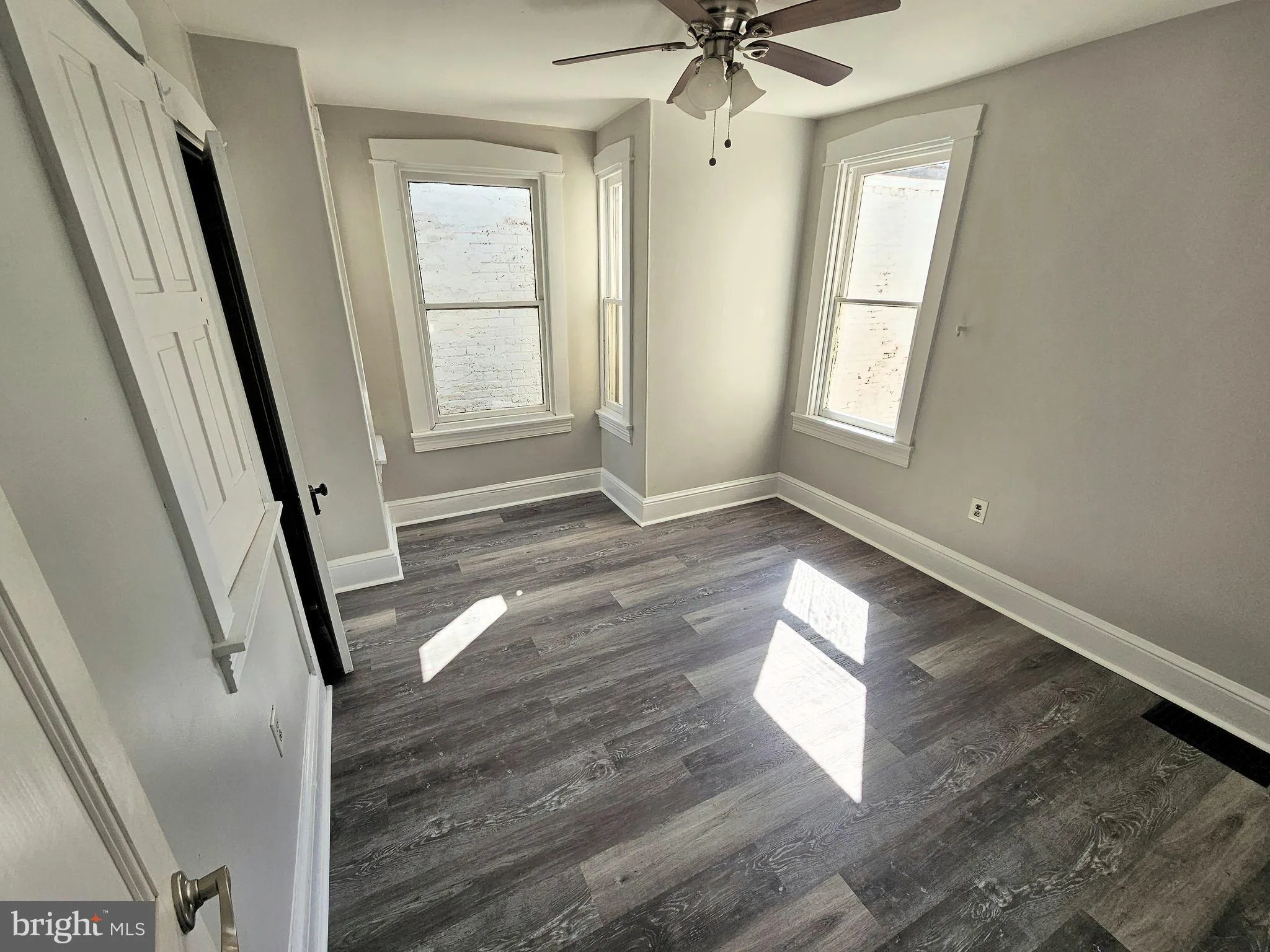 Lancaster, Pennsylvania 17603, United States, 2 Bedrooms Bedrooms, ,1 BathroomBathrooms,Residential,Pending,100724