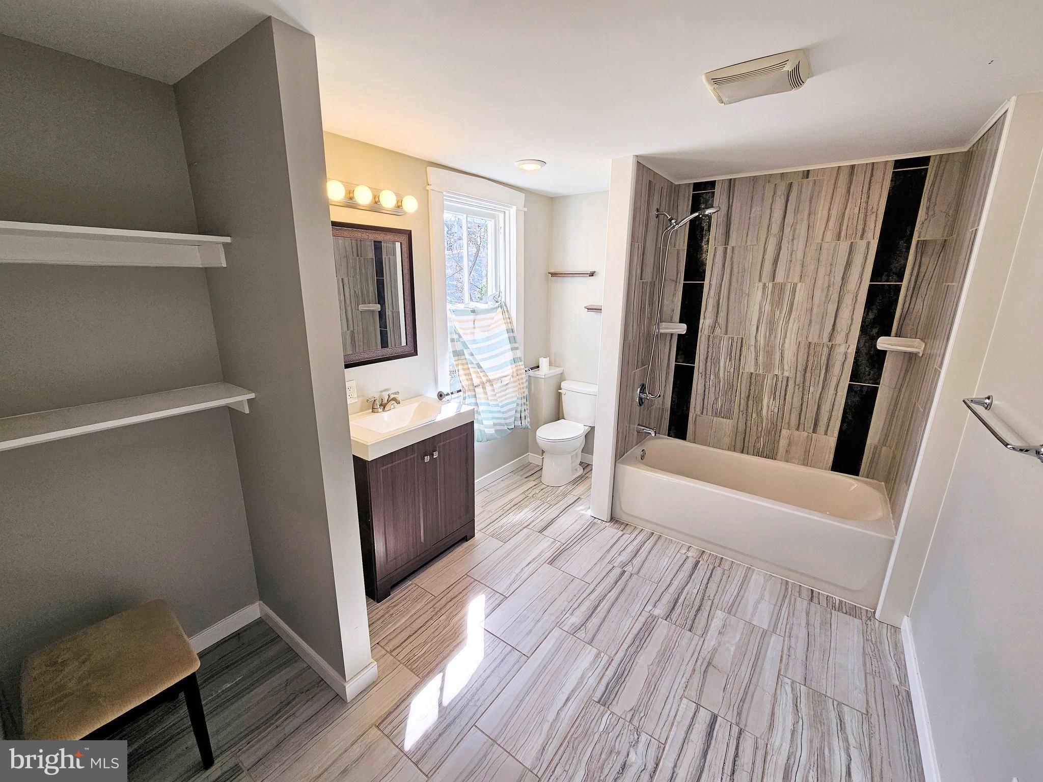 CHESTNUT HILL - Residential