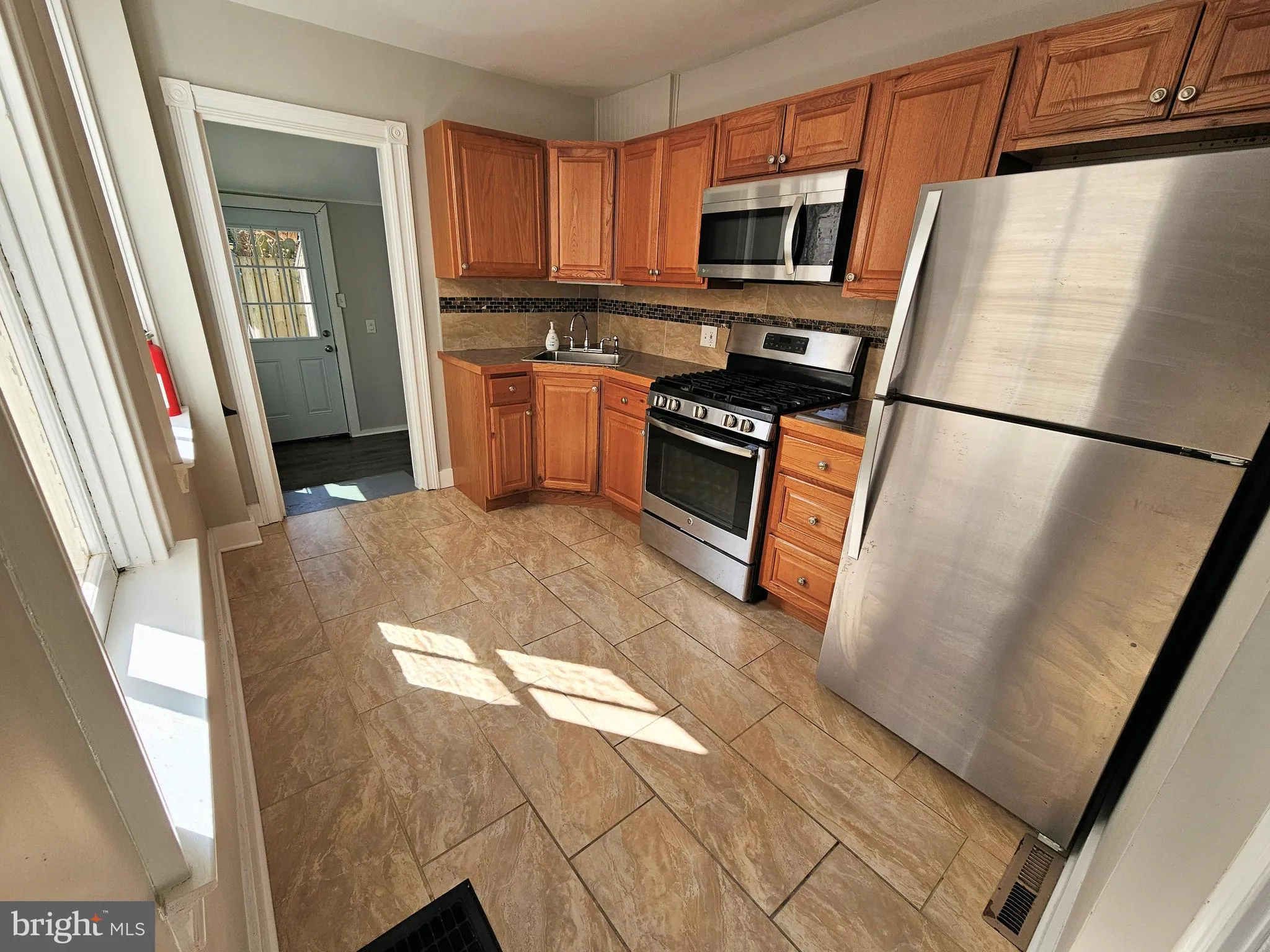 Lancaster, Pennsylvania 17603, United States, 2 Bedrooms Bedrooms, ,1 BathroomBathrooms,Residential,Pending,100724