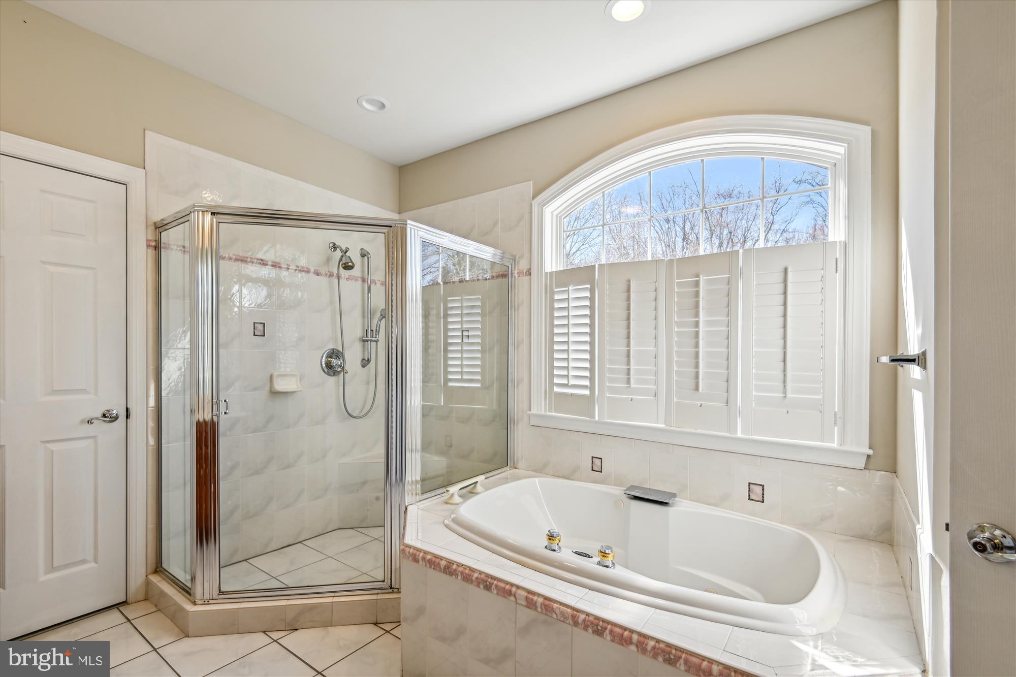 DAVIDSONVILLE - Residential