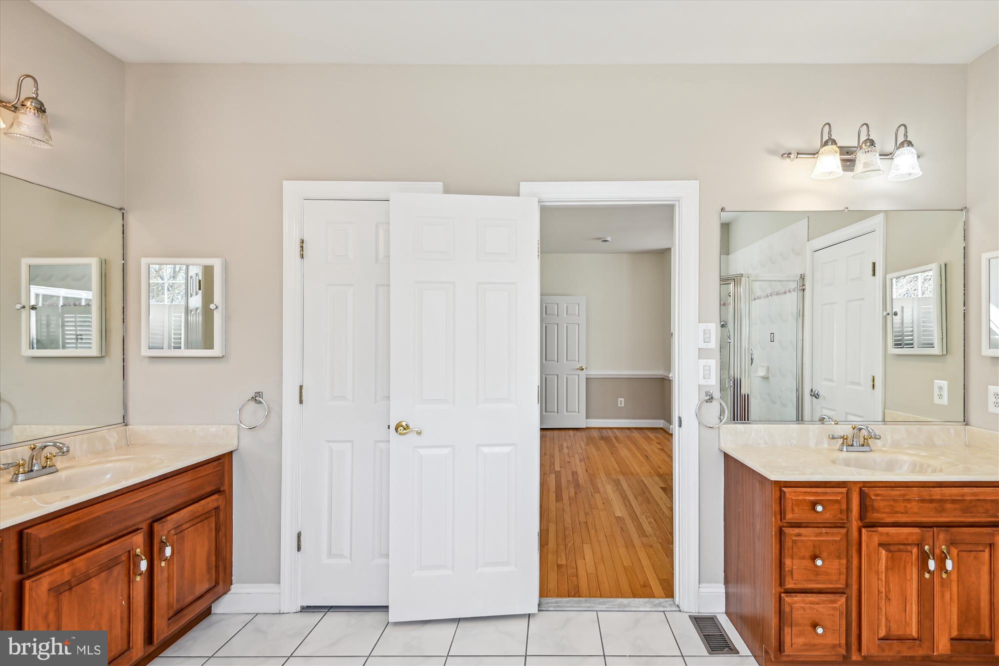 DAVIDSONVILLE - Residential