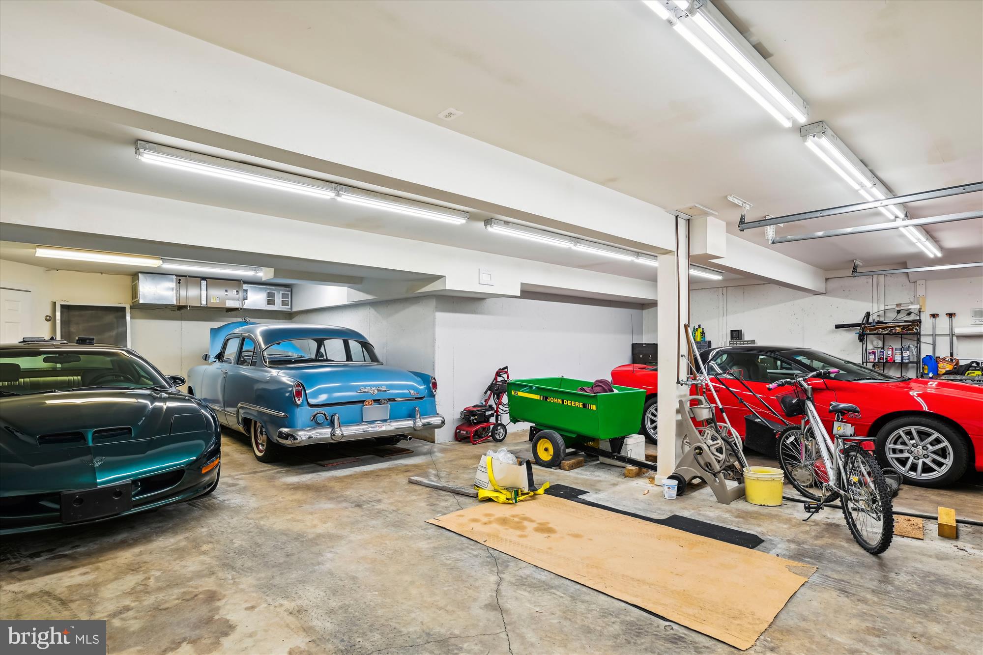 DAVIDSONVILLE - Residential