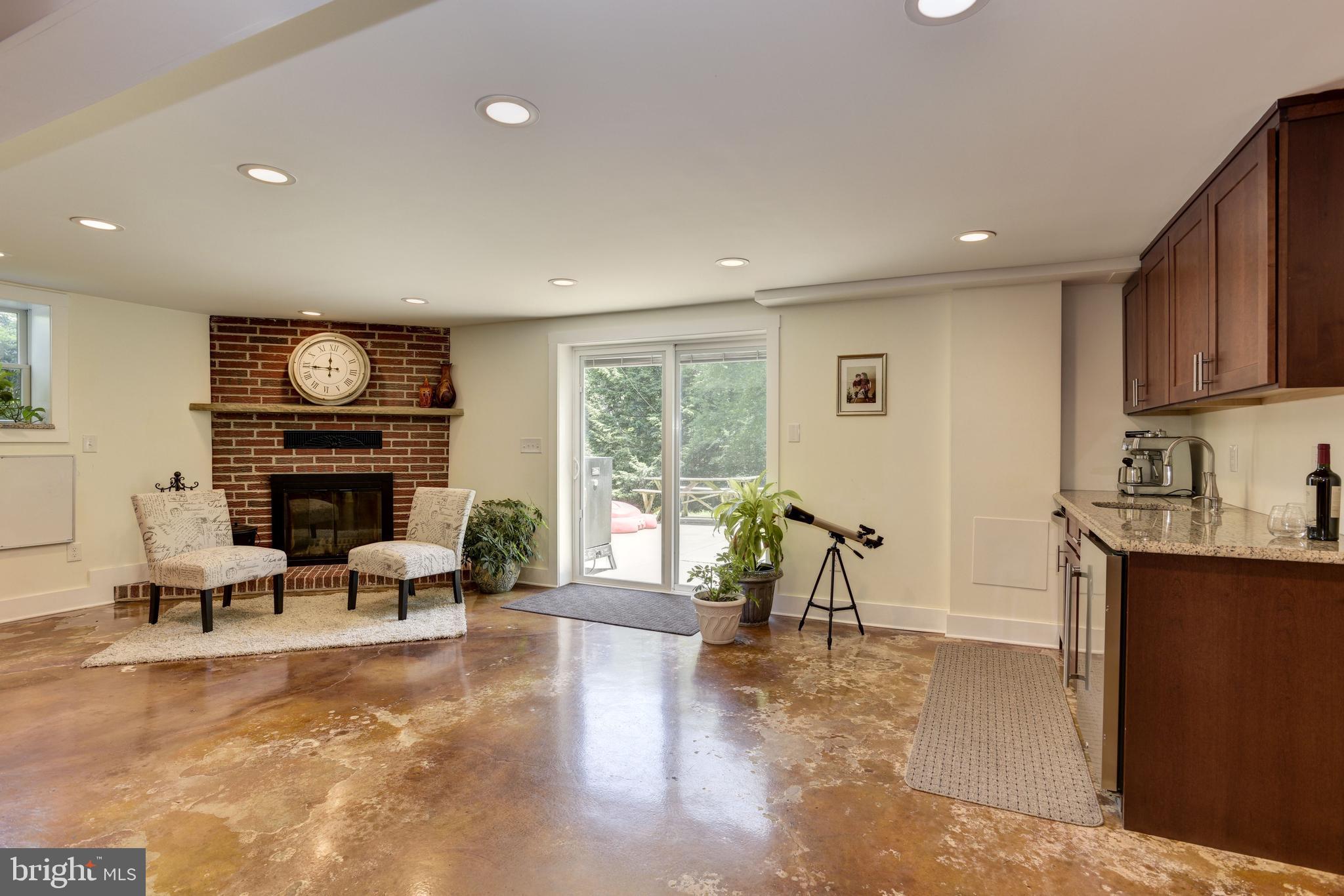 MOUNT HEBRON - Residential