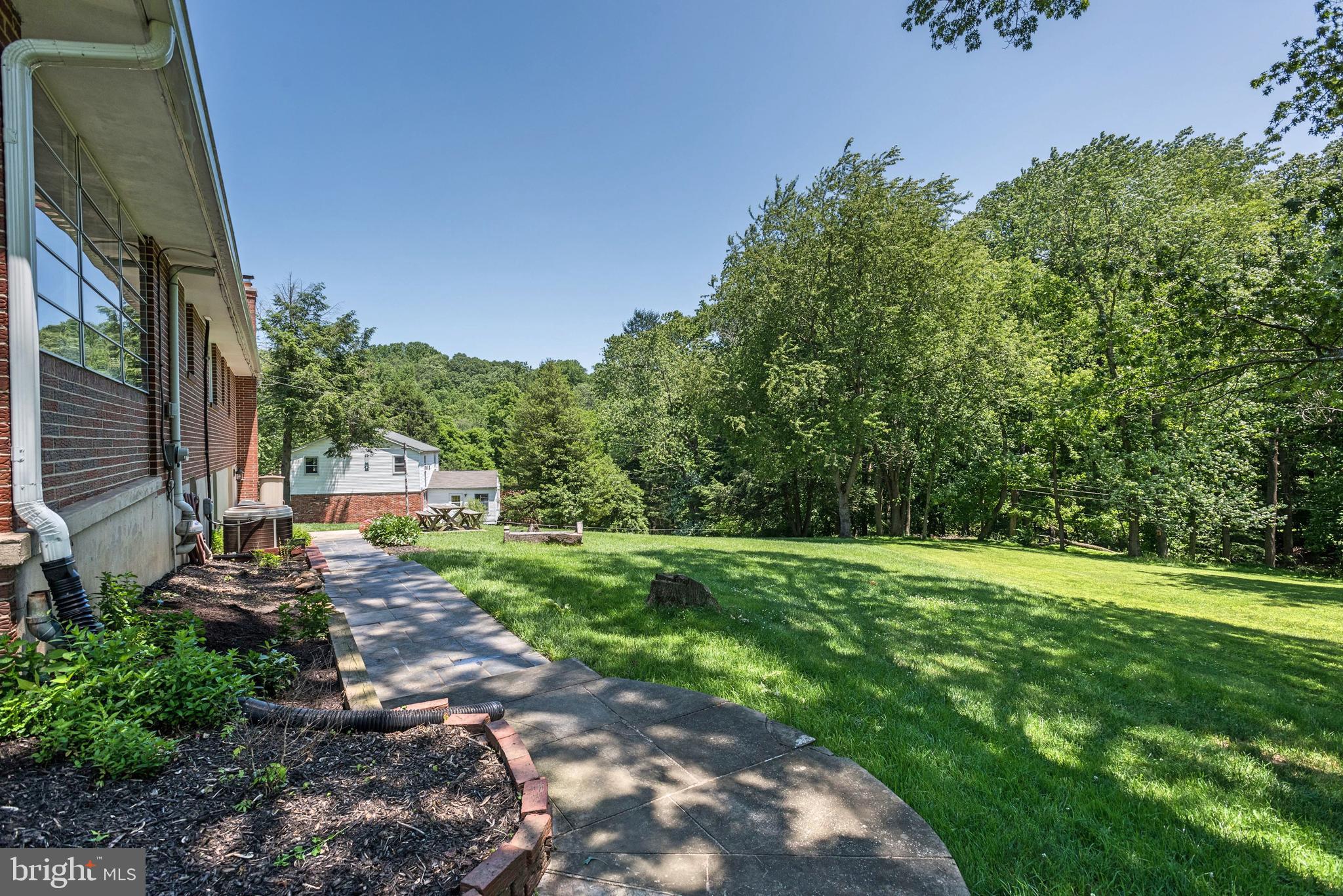 MOUNT HEBRON - Residential