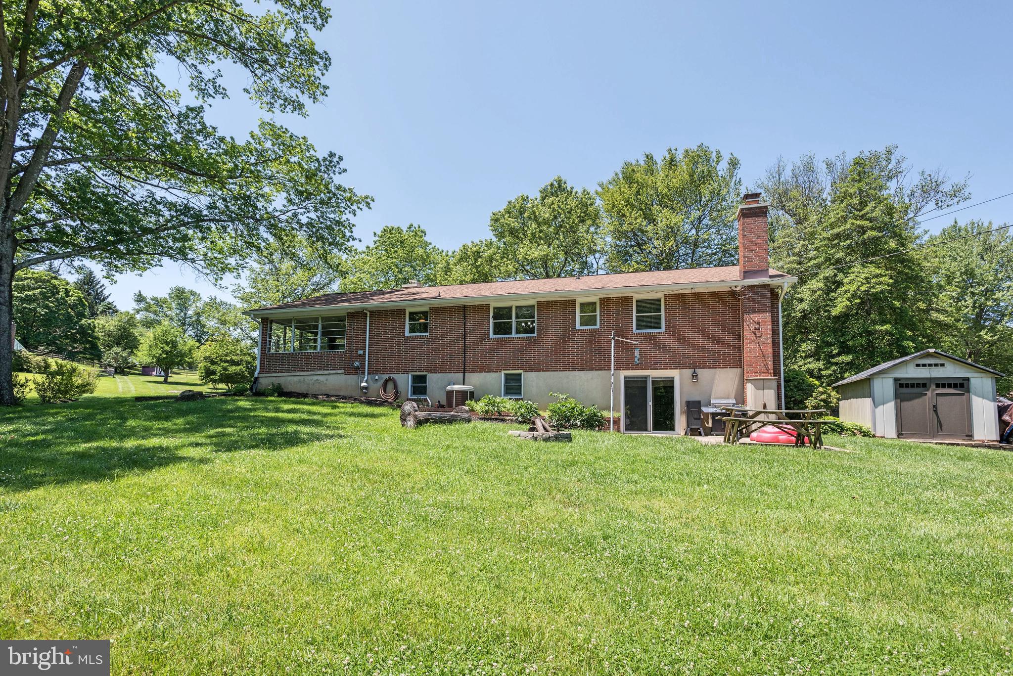 MOUNT HEBRON - Residential