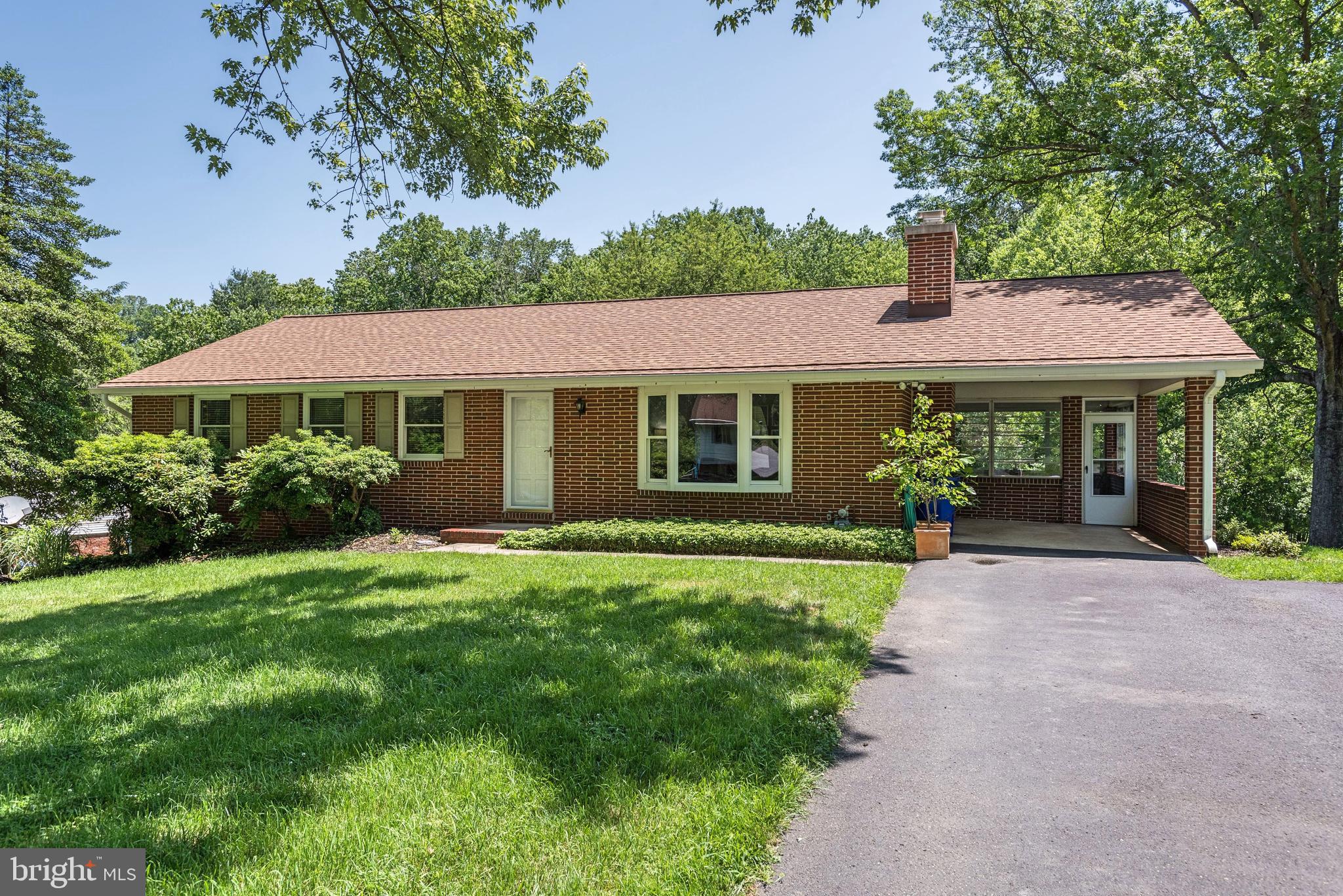 MOUNT HEBRON - Residential