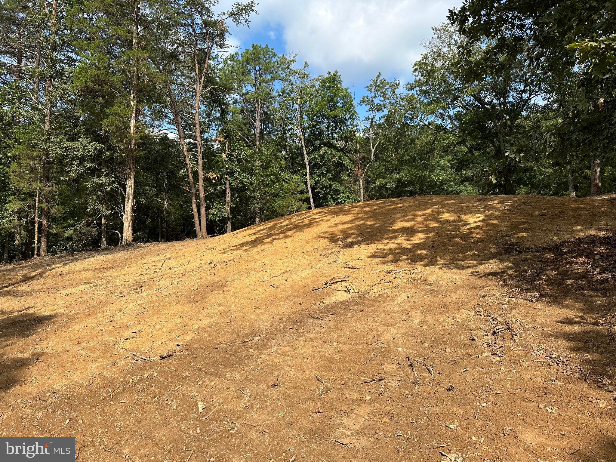 LONG ACRE ESTATES - Land