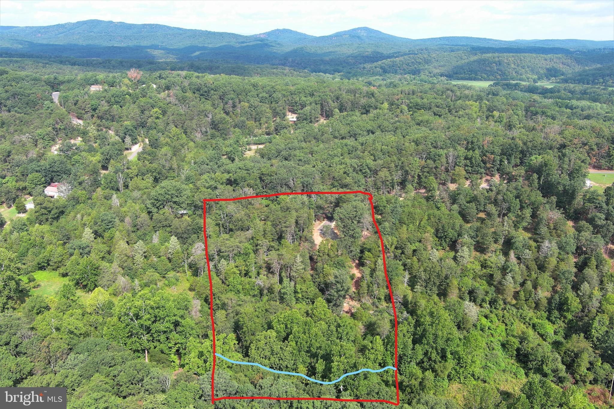 LONG ACRE ESTATES - Land