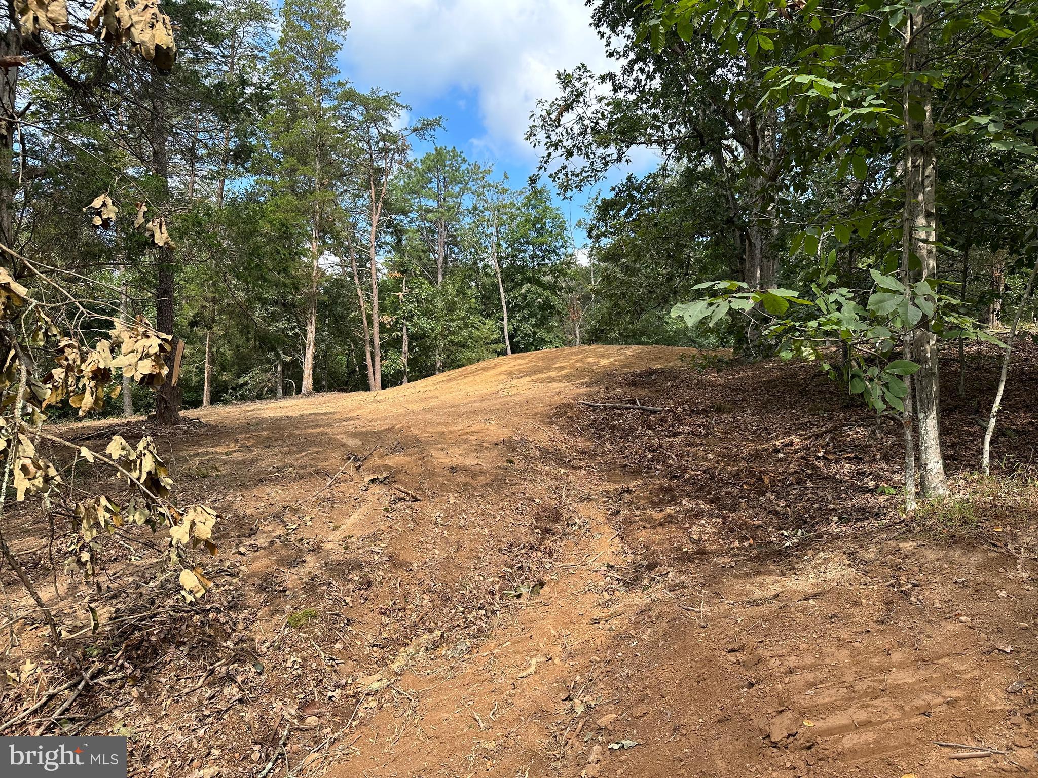 LONG ACRE ESTATES - Land