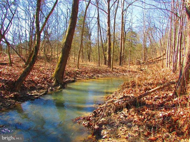 LONG ACRE ESTATES - Land