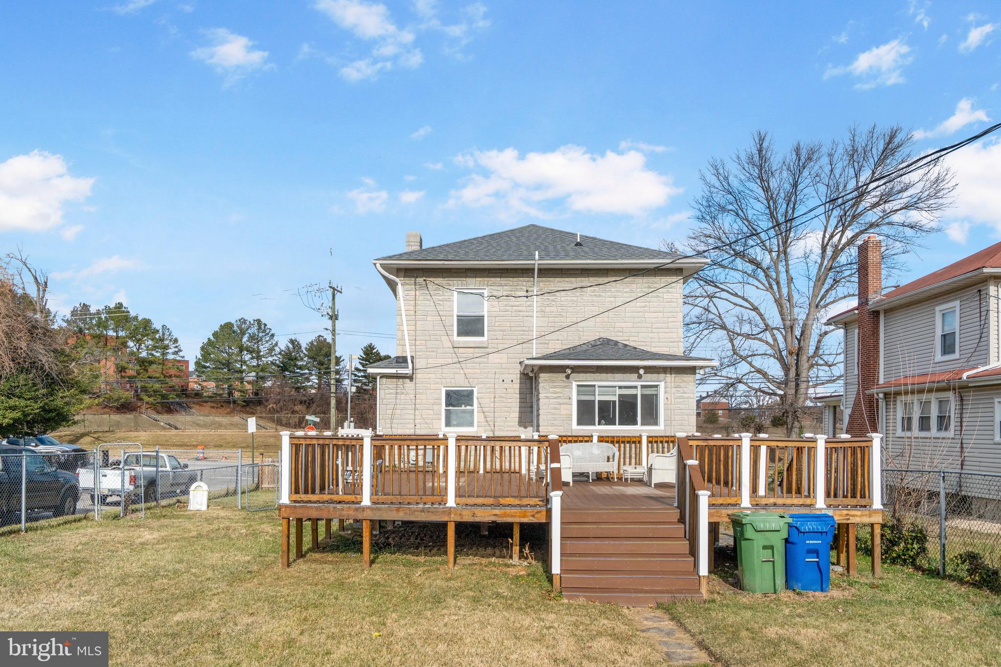 WOODBOURNE HEIGHTS - Residential