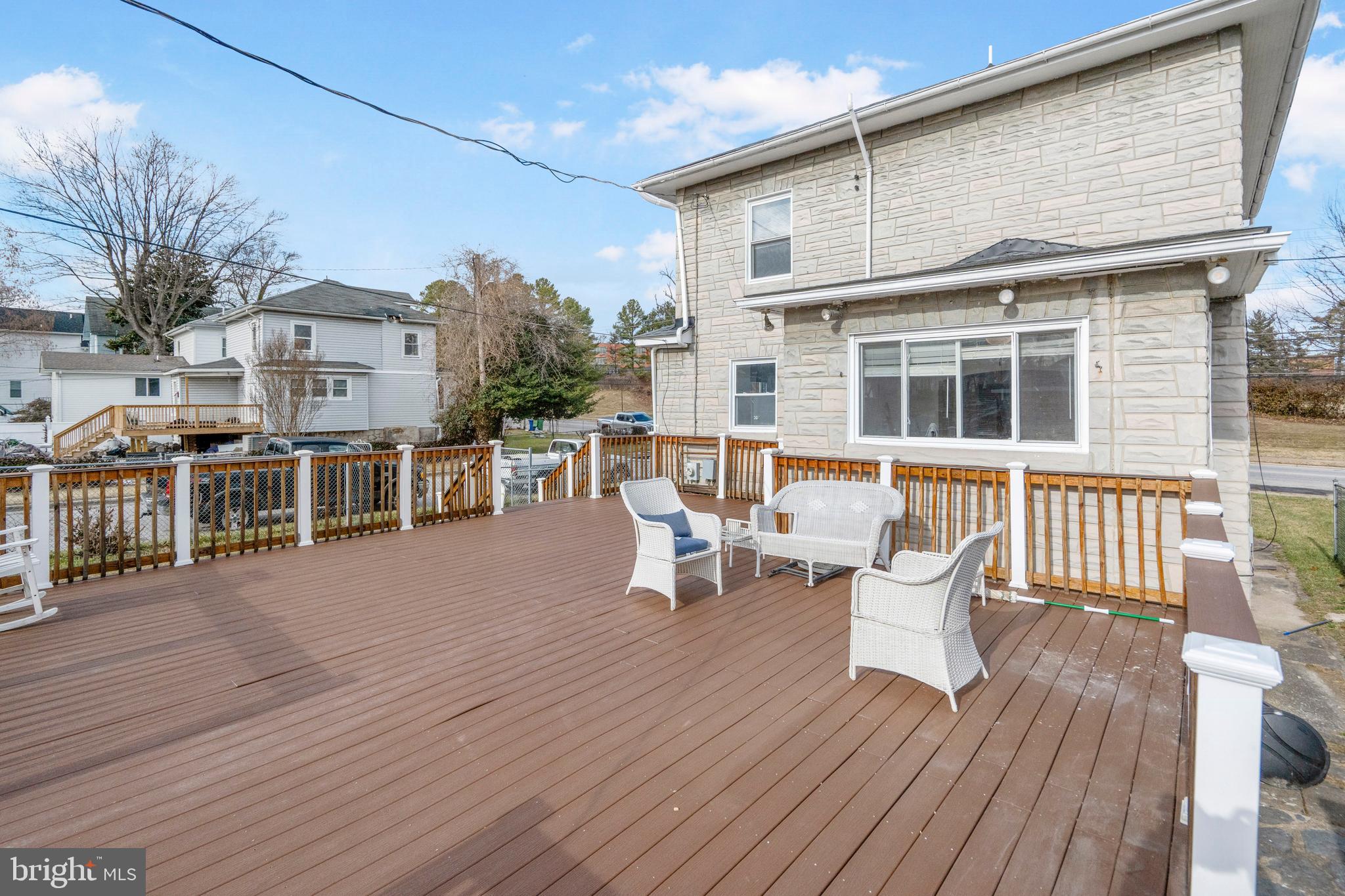 WOODBOURNE HEIGHTS - Residential