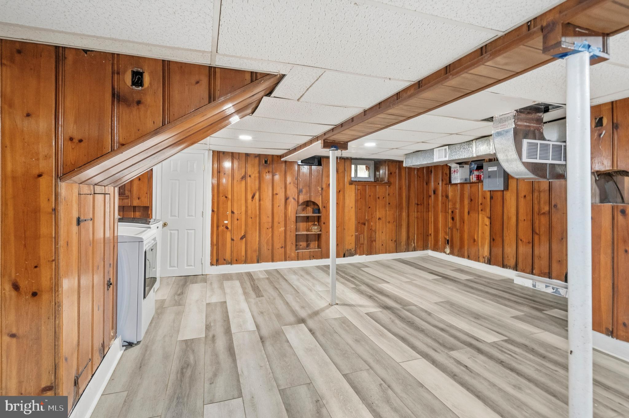 WOODBOURNE HEIGHTS - Residential