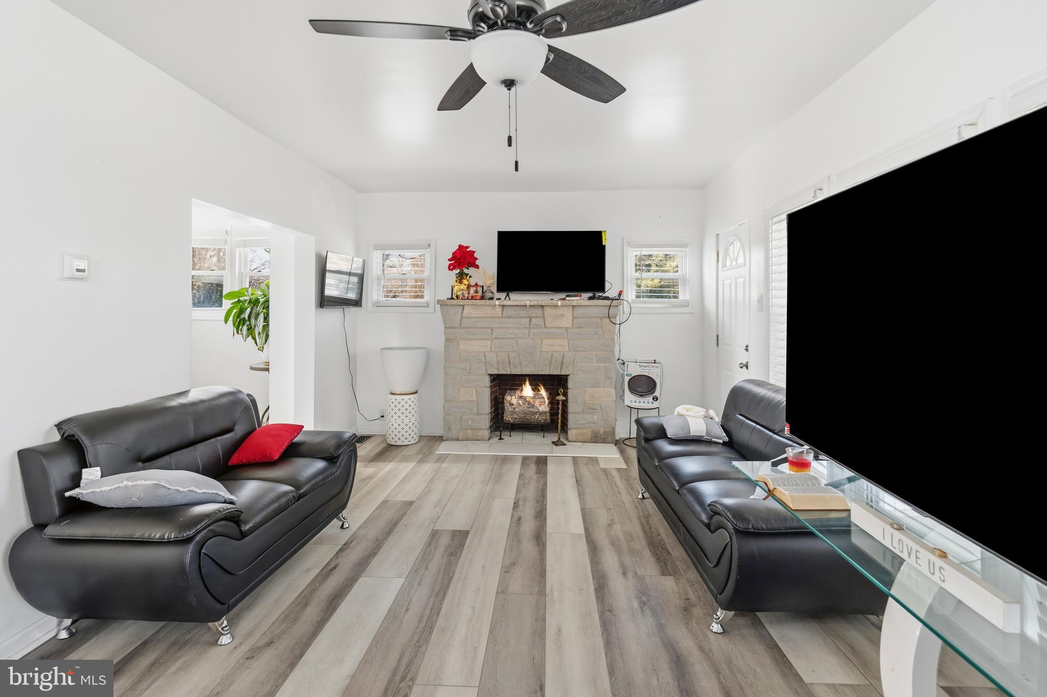 WOODBOURNE HEIGHTS - Residential