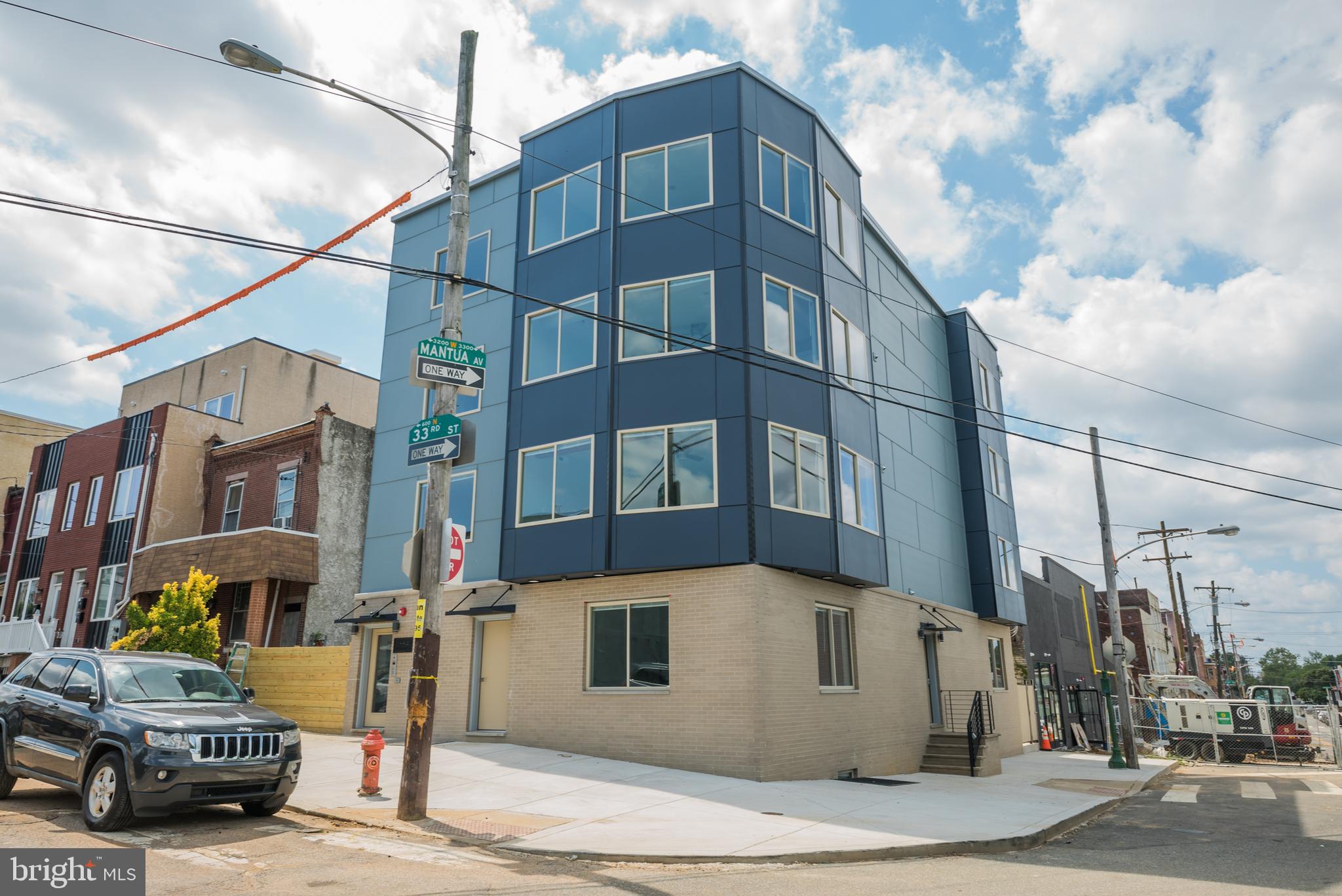 LUXURY 2BR 2bath bi-level Apartment. BRAND NEW CONSTRUCTION. Available for September 1st move in. Perfect for professionals and students. AMAZING PANORAMIC VIEW OF THE ZOO, SCHUYLKILL BANKS, BOATHOUSE ROW, MUSEUM, CENTER CITY SKYLINE, AND UNIVERSITY CITY. Huge bedrooms with walk-in closets and en-suite full bathrooms. Large windows to let plenty of sunlight in. High-end appliances. Sound system. Hardwood floors Central AC Washer and dryer in the unit. Intercom with monitor Alarm system Plenty of free street parking in front of the building. Walk South on Mantua Ave to Drexel Park. Get on 33rd St and head south towards Drexel University. UPenn, HUP, CHOP and university city restaurants are only minutes away. Walk north on Mantua and turn right on 34th st for a nice stroll to Philadelphia Zoo. Easy access to I-76 and I-95. Short walk to the museum area, Kelly drive, and River Drive where you can jog, walk, and ride your bike. Be the first residents at this newly constructed building.