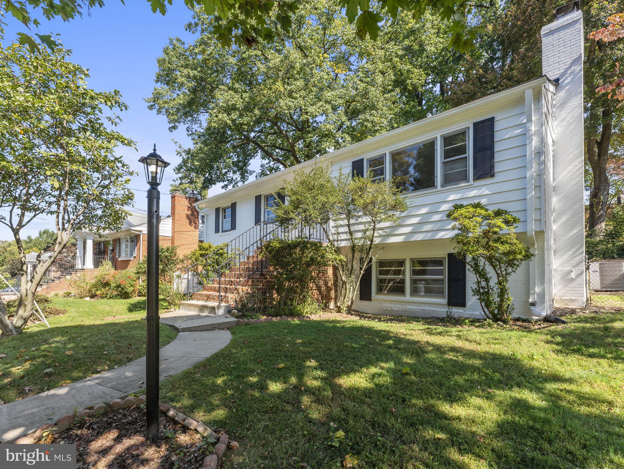 MADISON MANOR - Residential Lease