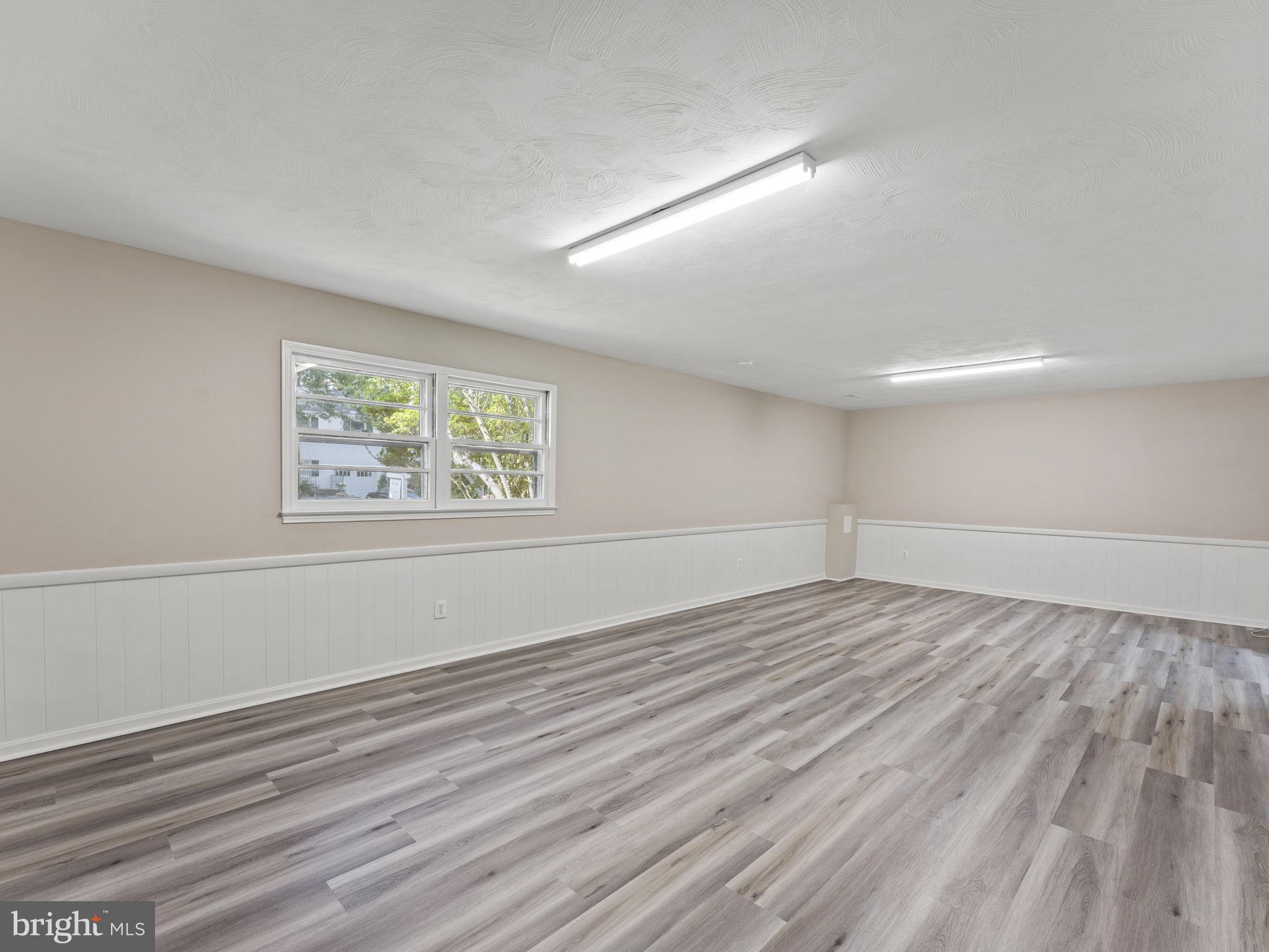 MADISON MANOR - Residential Lease