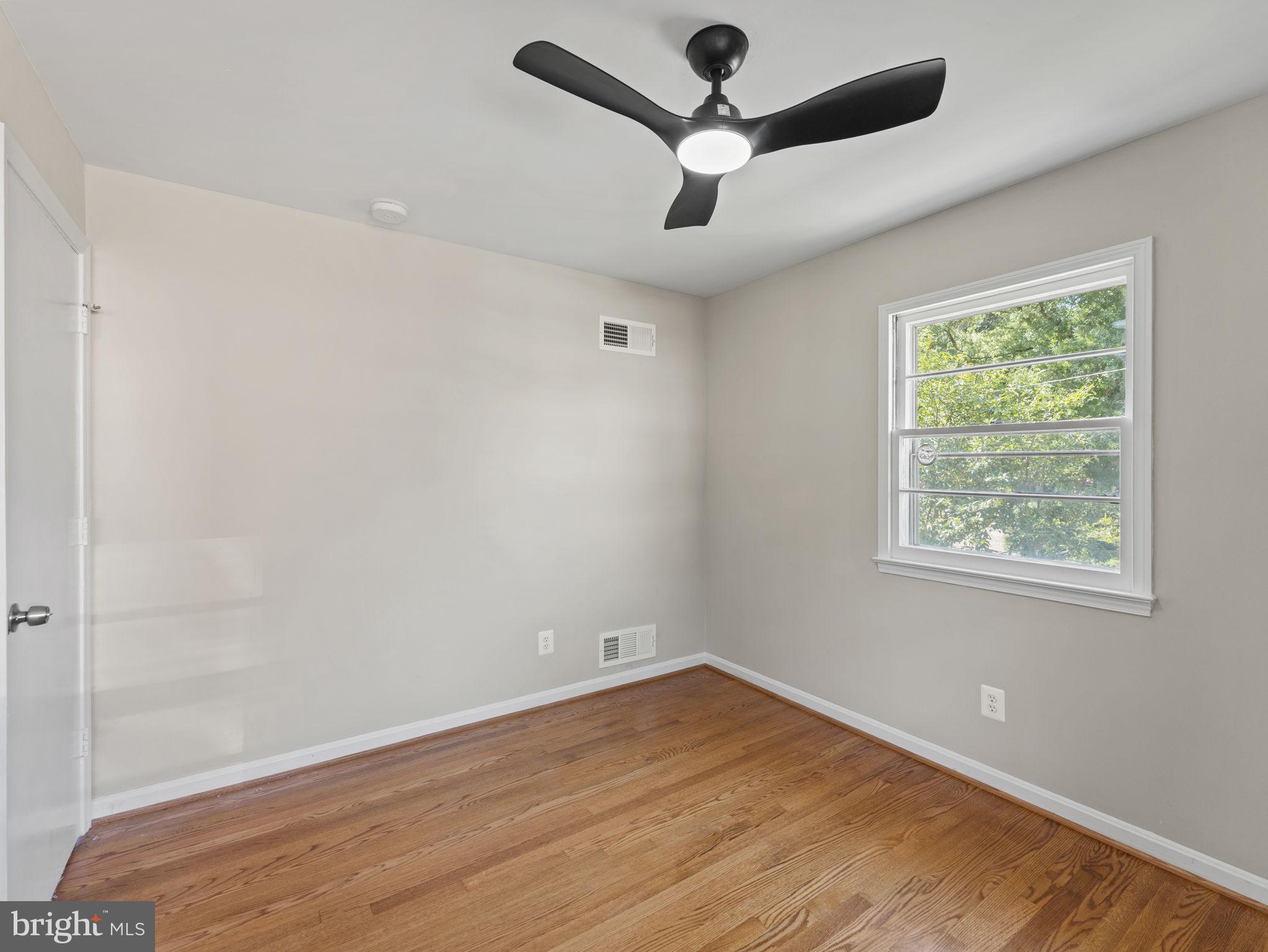 MADISON MANOR - Residential Lease